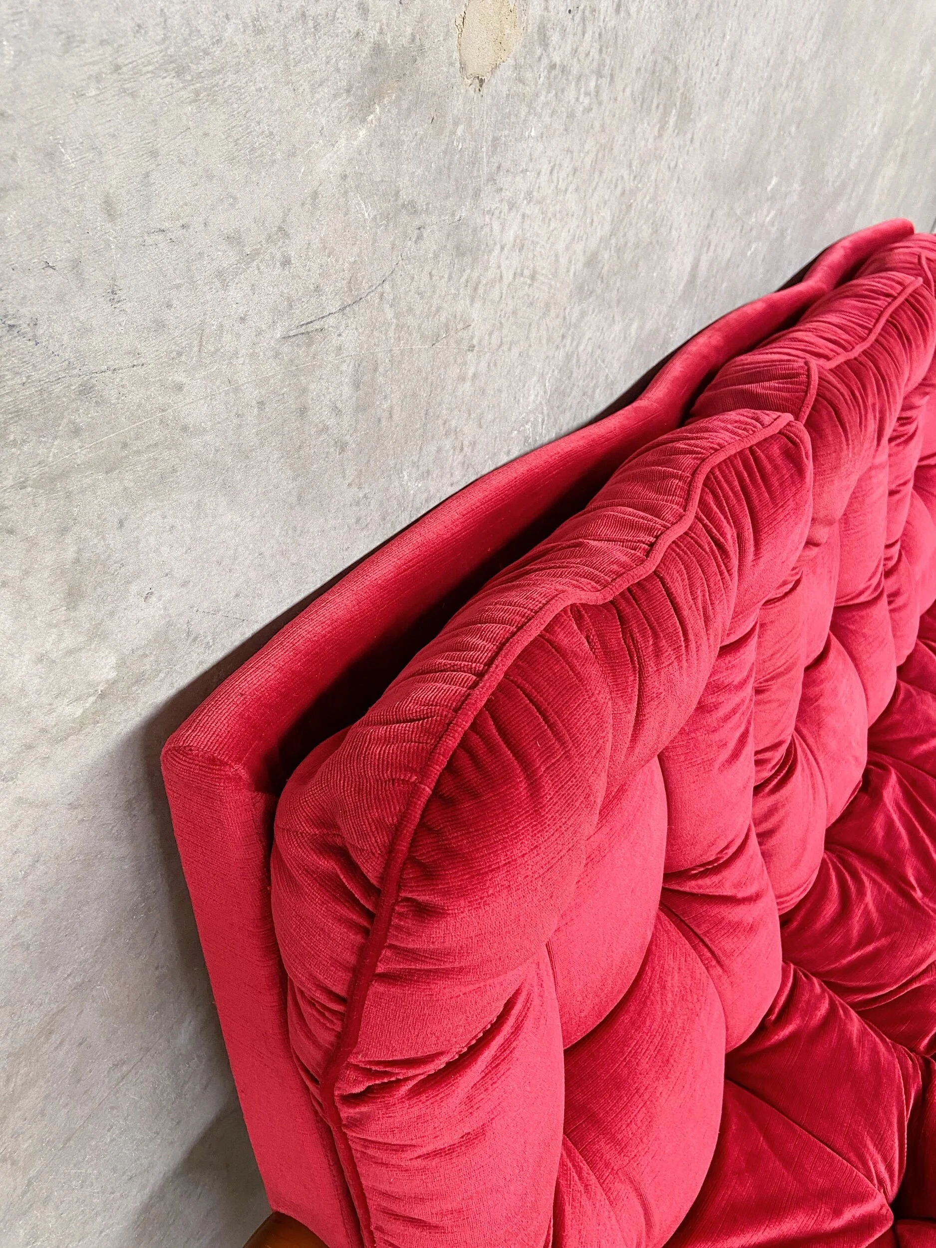 B5FDEC28-3226-4567-8354-A31A5CCCE627