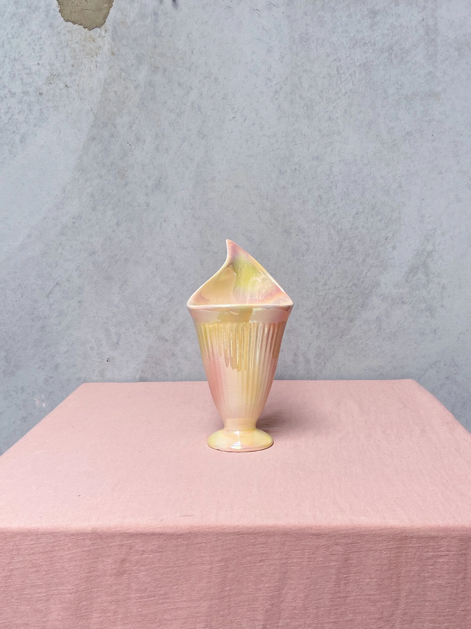 2ED5DDAA-B5DA-470D-B5B8-FFAADA61B581