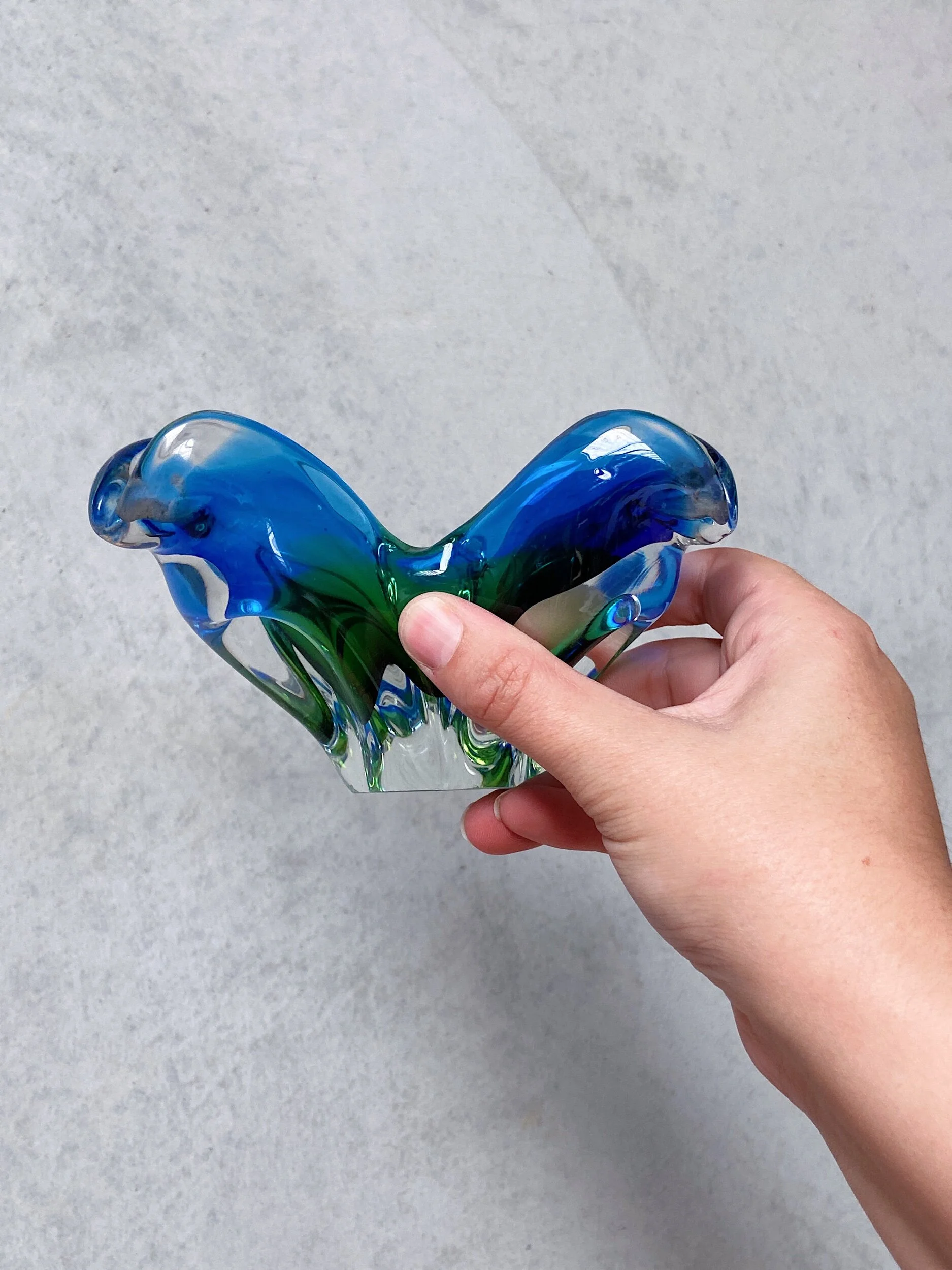 0B4B4F96-3CFB-4162-9F77-D4AACEFCAC5B