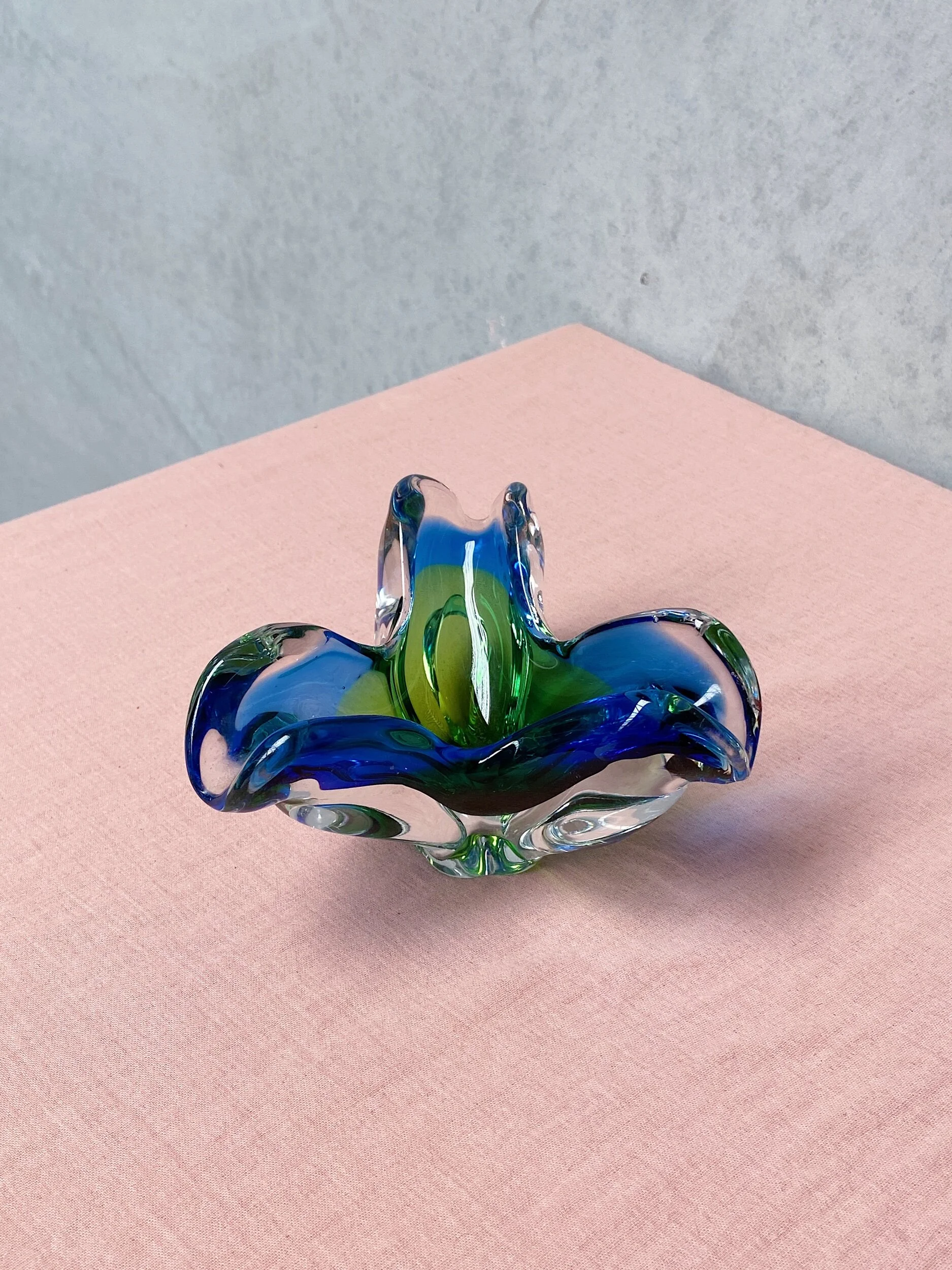 65780B89-93BA-45BA-8639-88E8409B6DC9