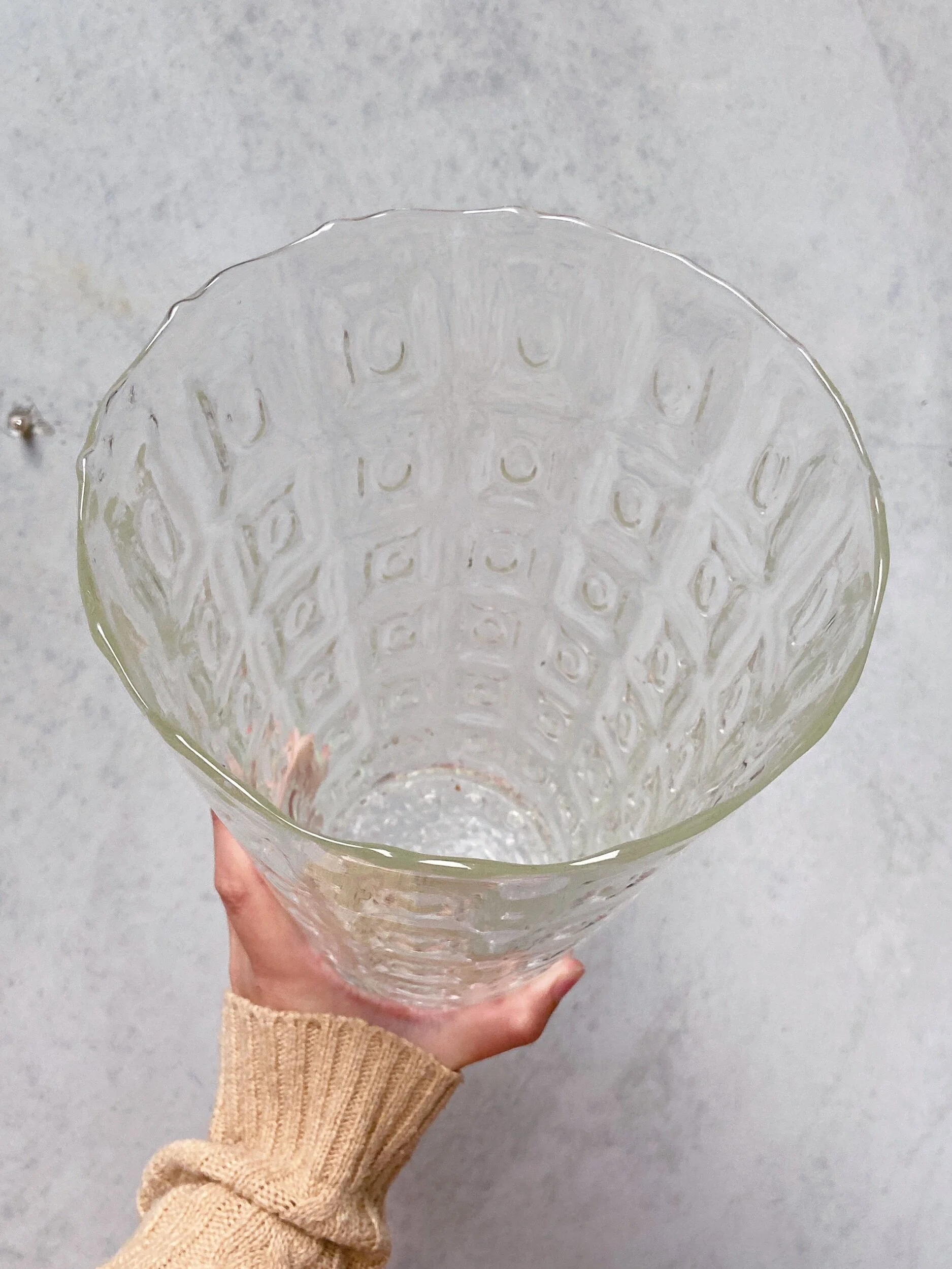 AB4FDE75-58F7-4B9F-B800-8BBBF05A21EA