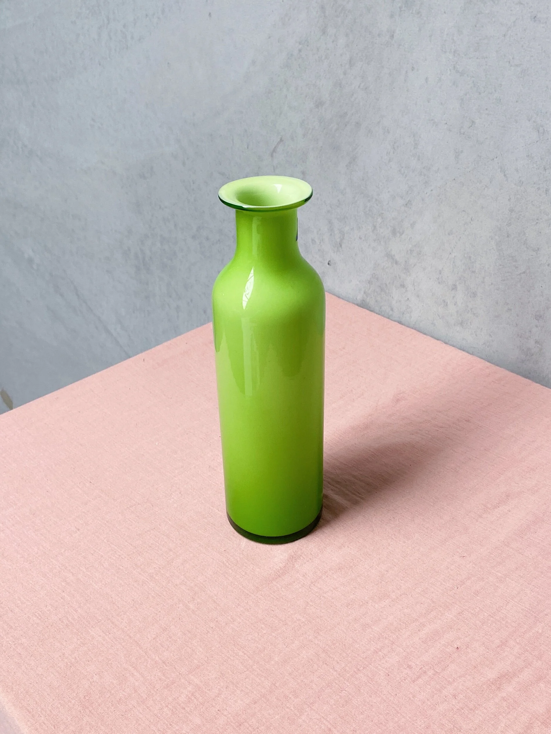 75557128-05F0-44B5-A791-9765E3715D9C