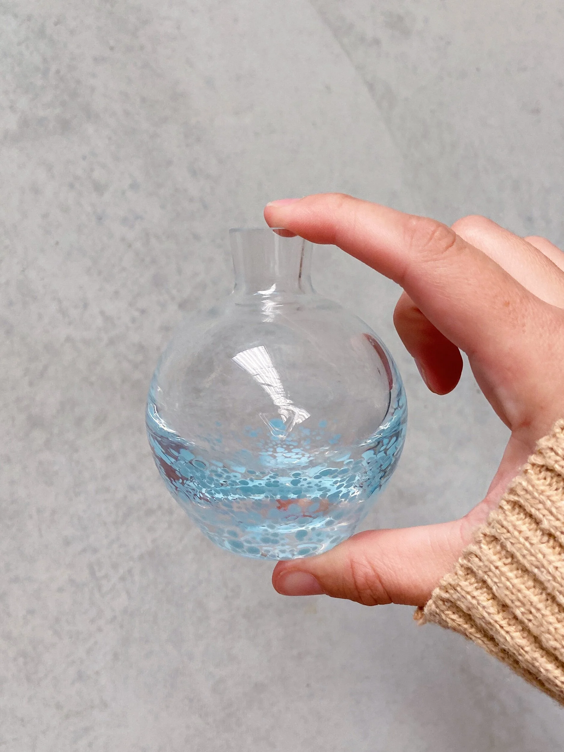 8599C702-268A-4957-8FC0-AAF992485ED3