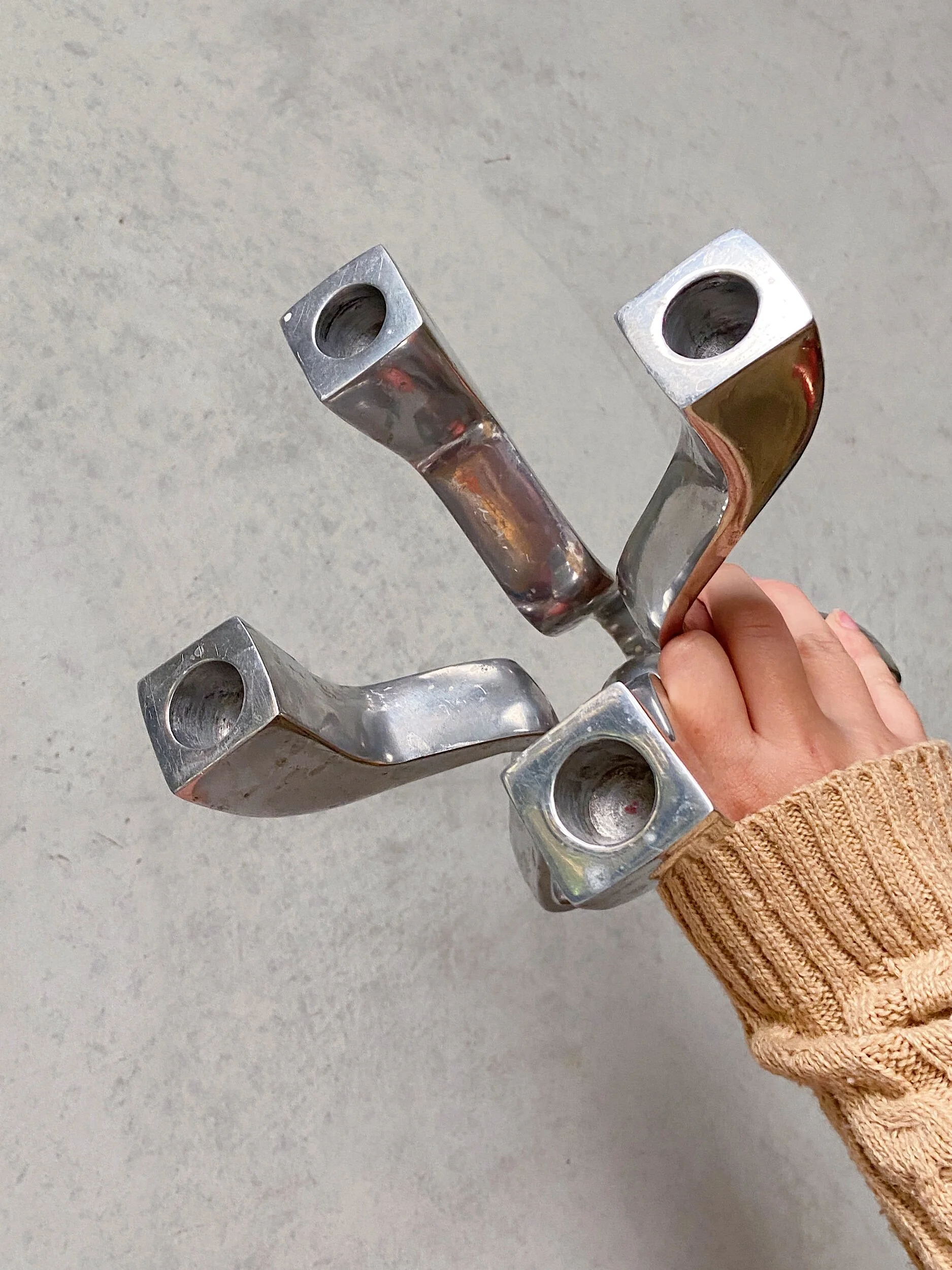 93D6F6A4-EE36-43D6-89EA-C4EBC11FC92F