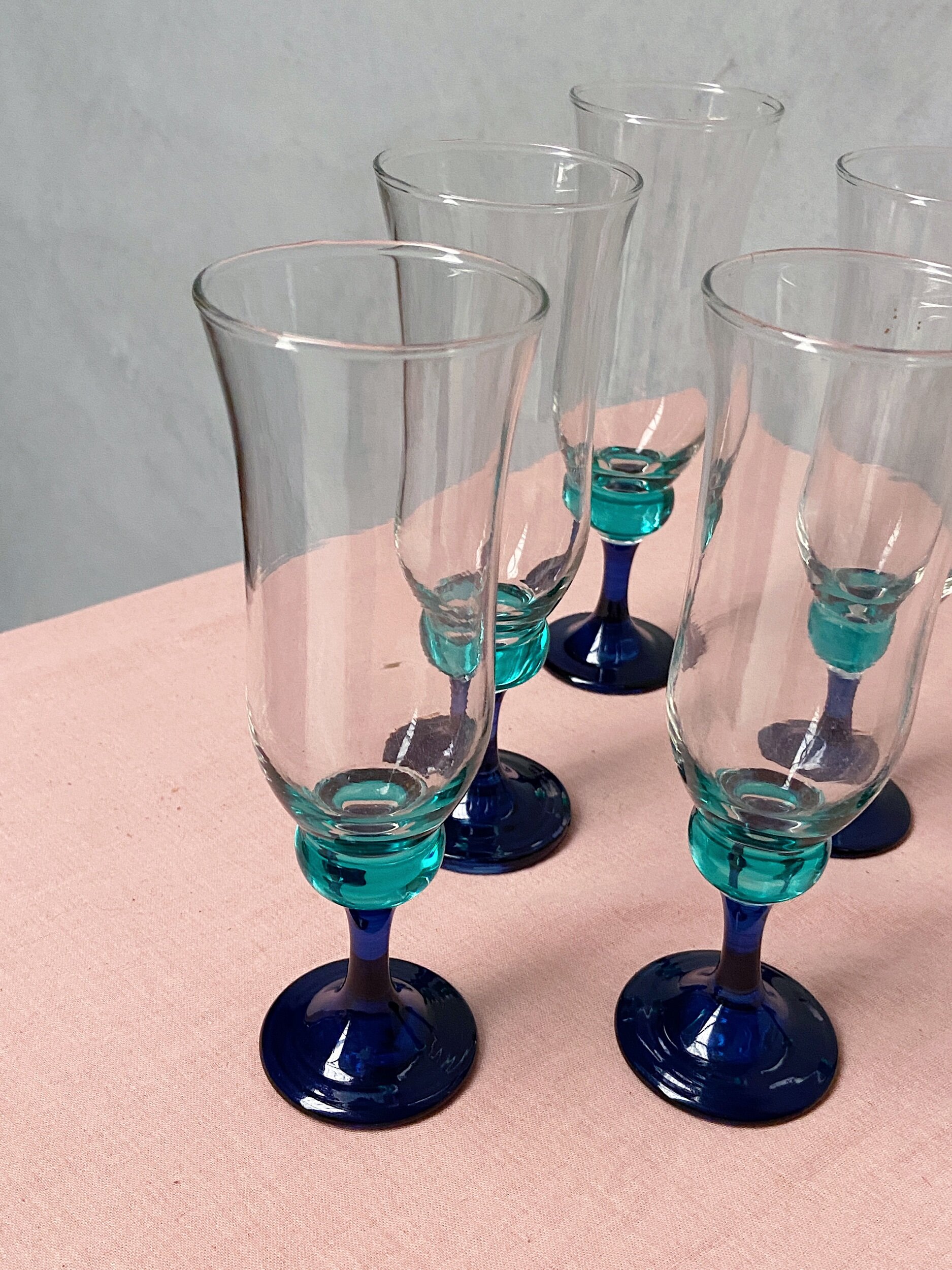 6F984505-A29B-49DF-9855-9D8289A51956