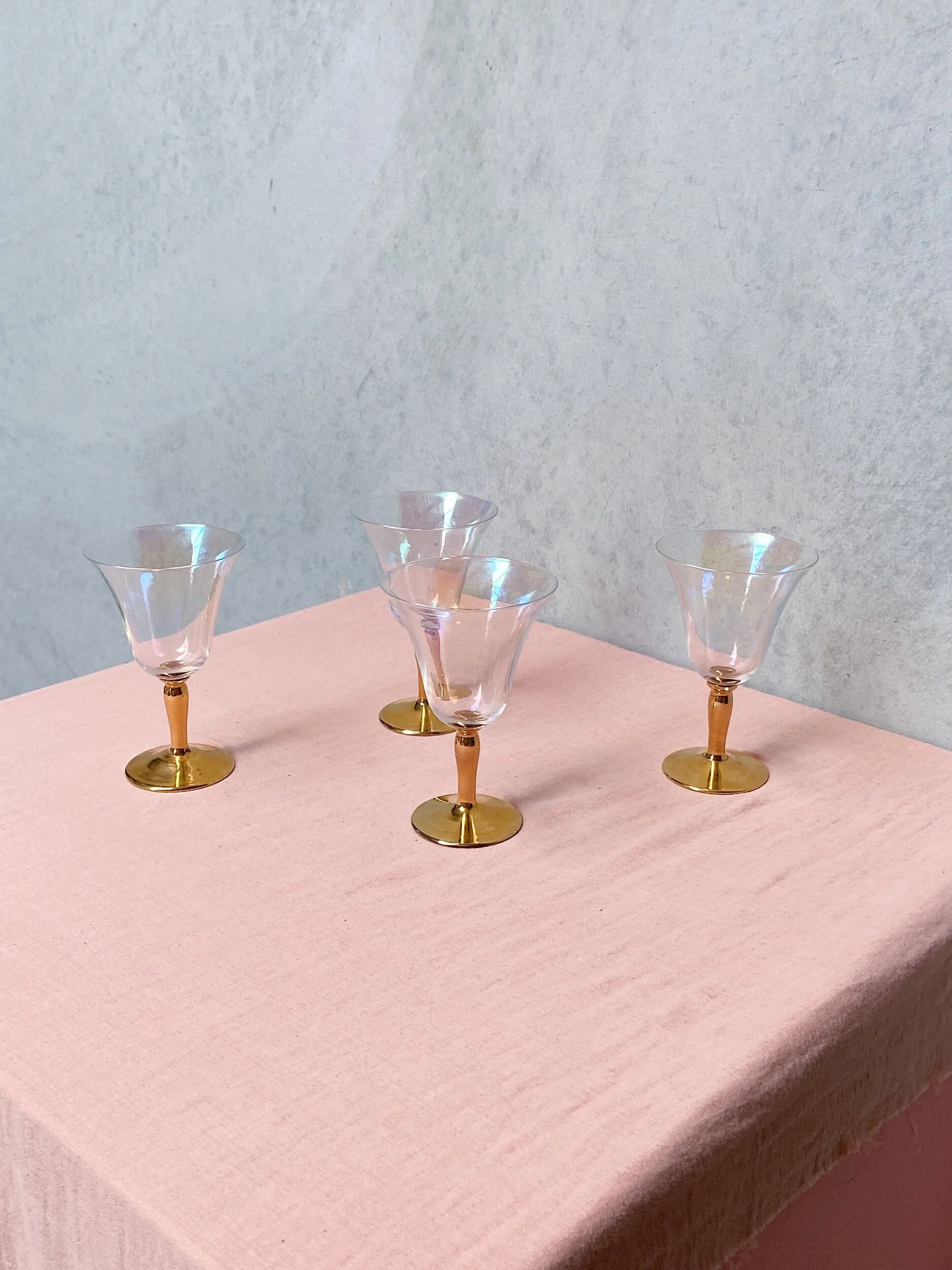 B04370BA-F52C-4C9A-B956-0A566A9E60E0