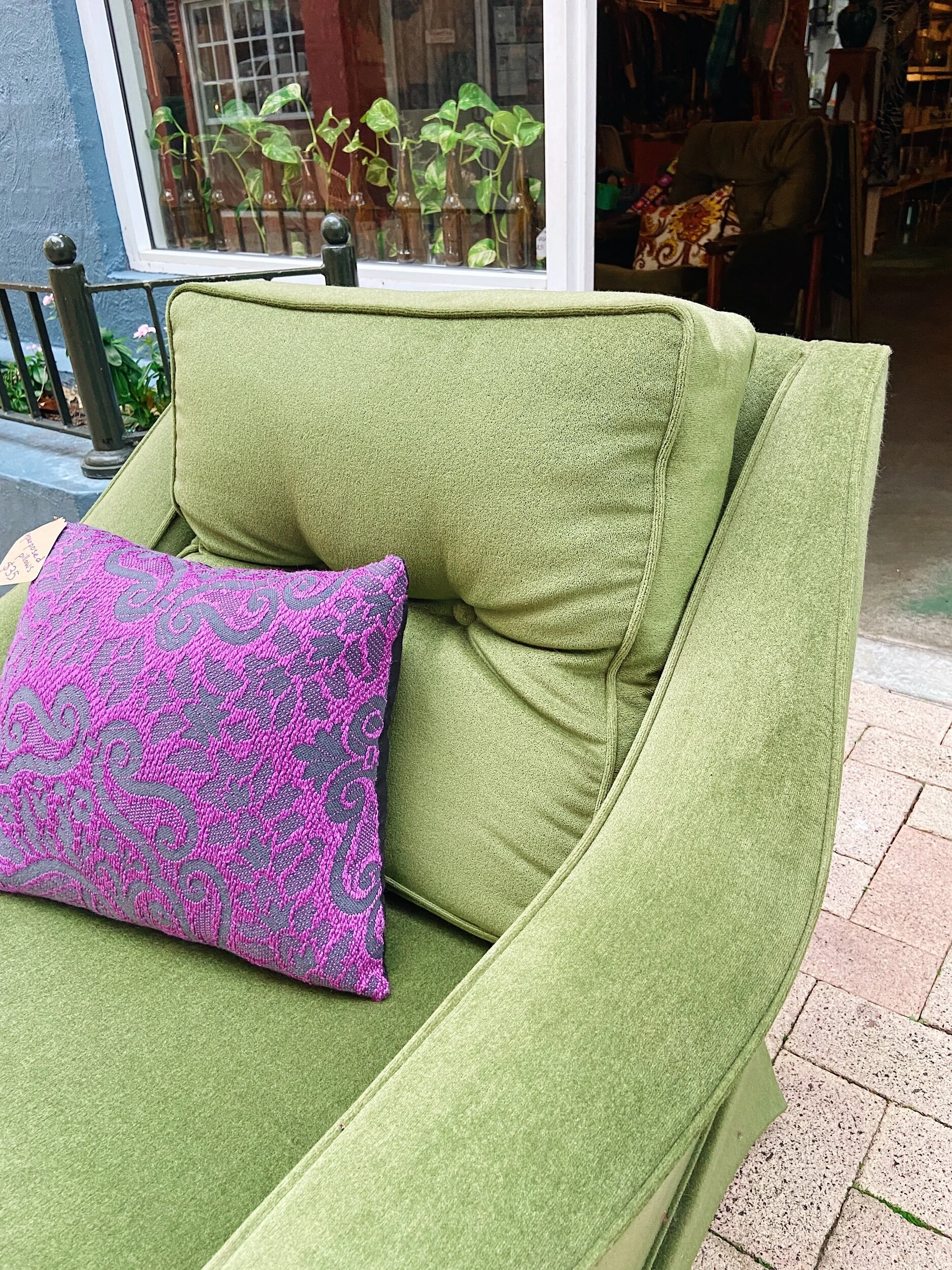 E5469B03-58AB-44D4-AFD8-7E44FCAA8E69