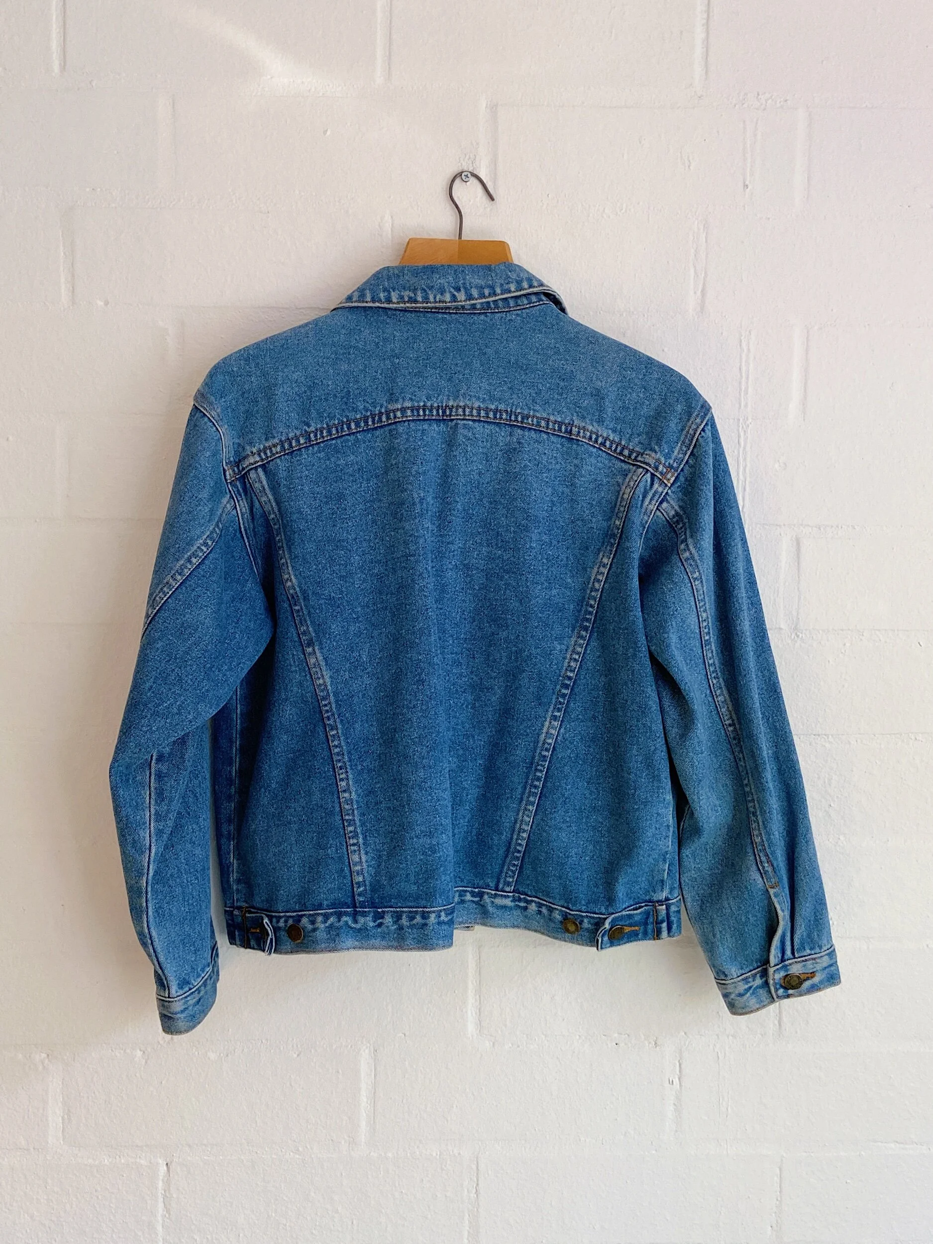 4D05331D-B058-4C3E-BE1B-D49CE980A917