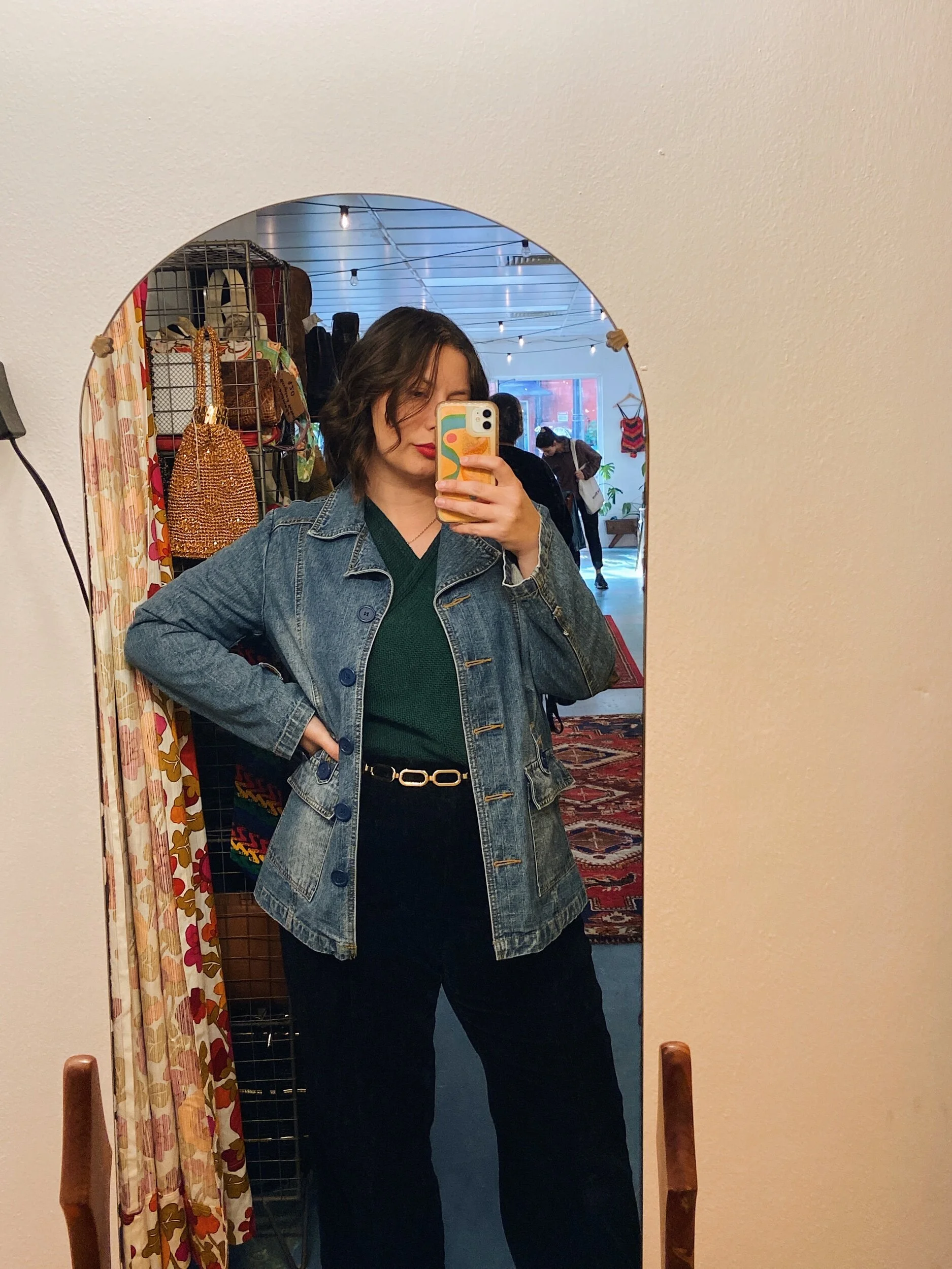 43ED1A1F-5408-4E15-8358-FDE2BF9B71FE