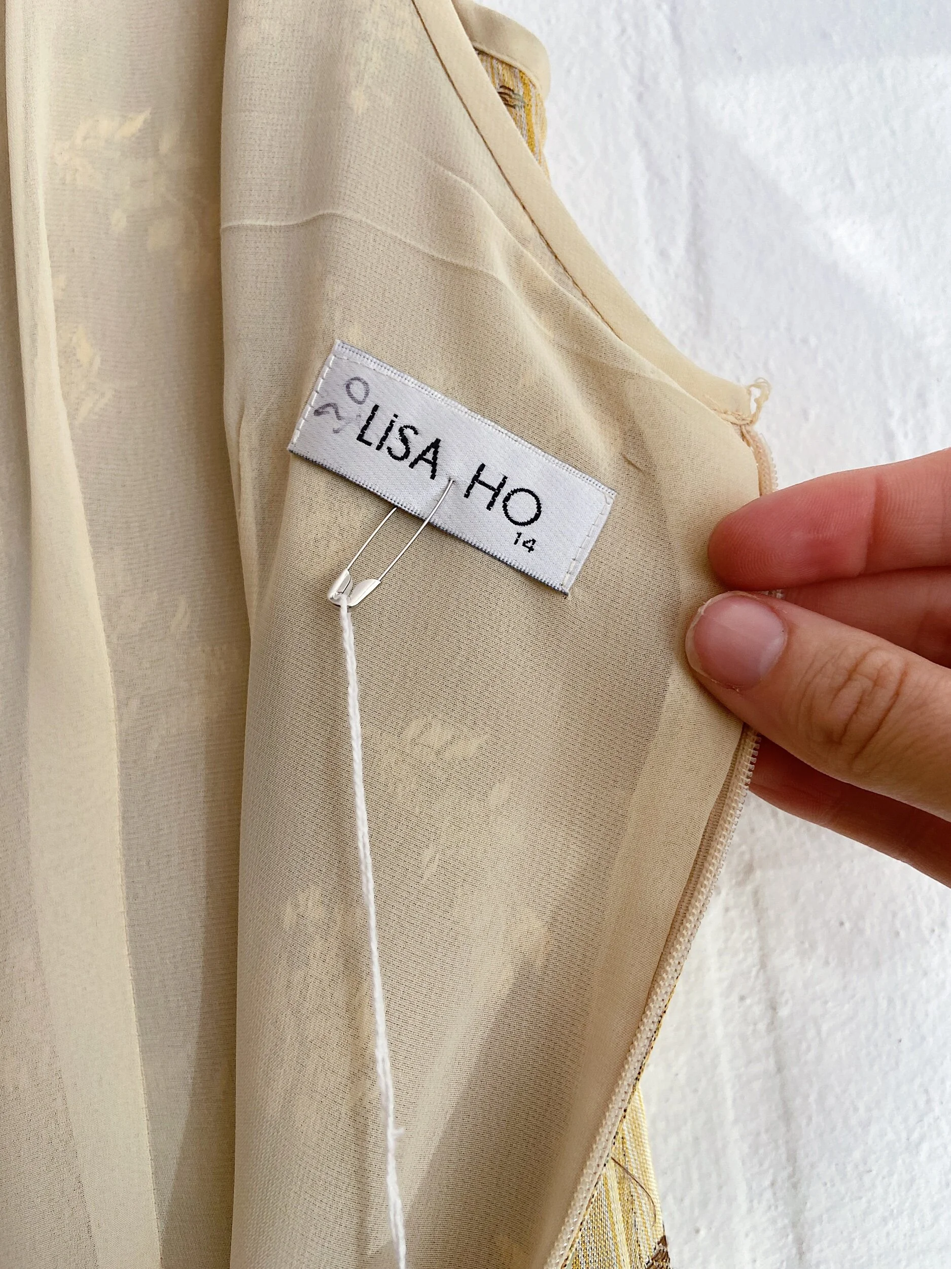 E66B619E-BE2B-4922-8008-BA722F870C71