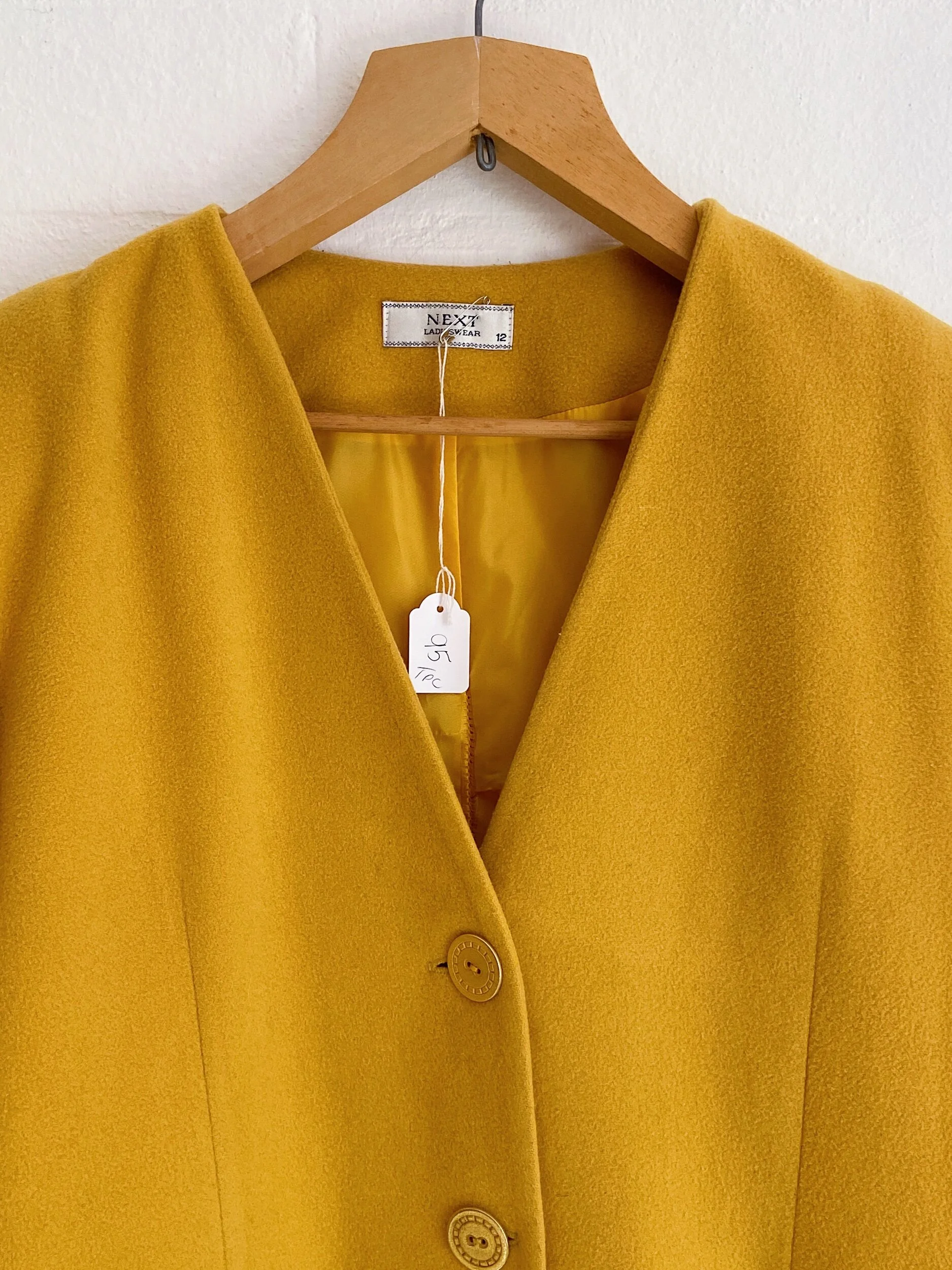 941A63D9-F437-4CD3-811A-56138ED655D7