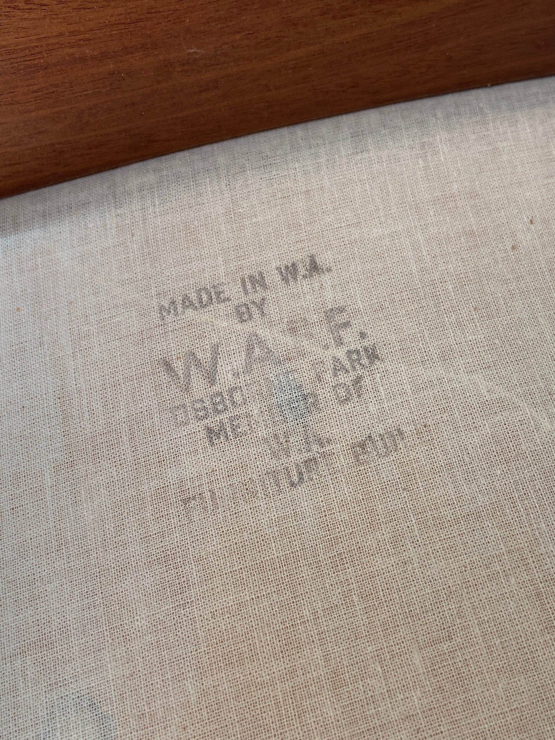 1CBBA4D6-A837-4230-A9B9-1A6233812C21