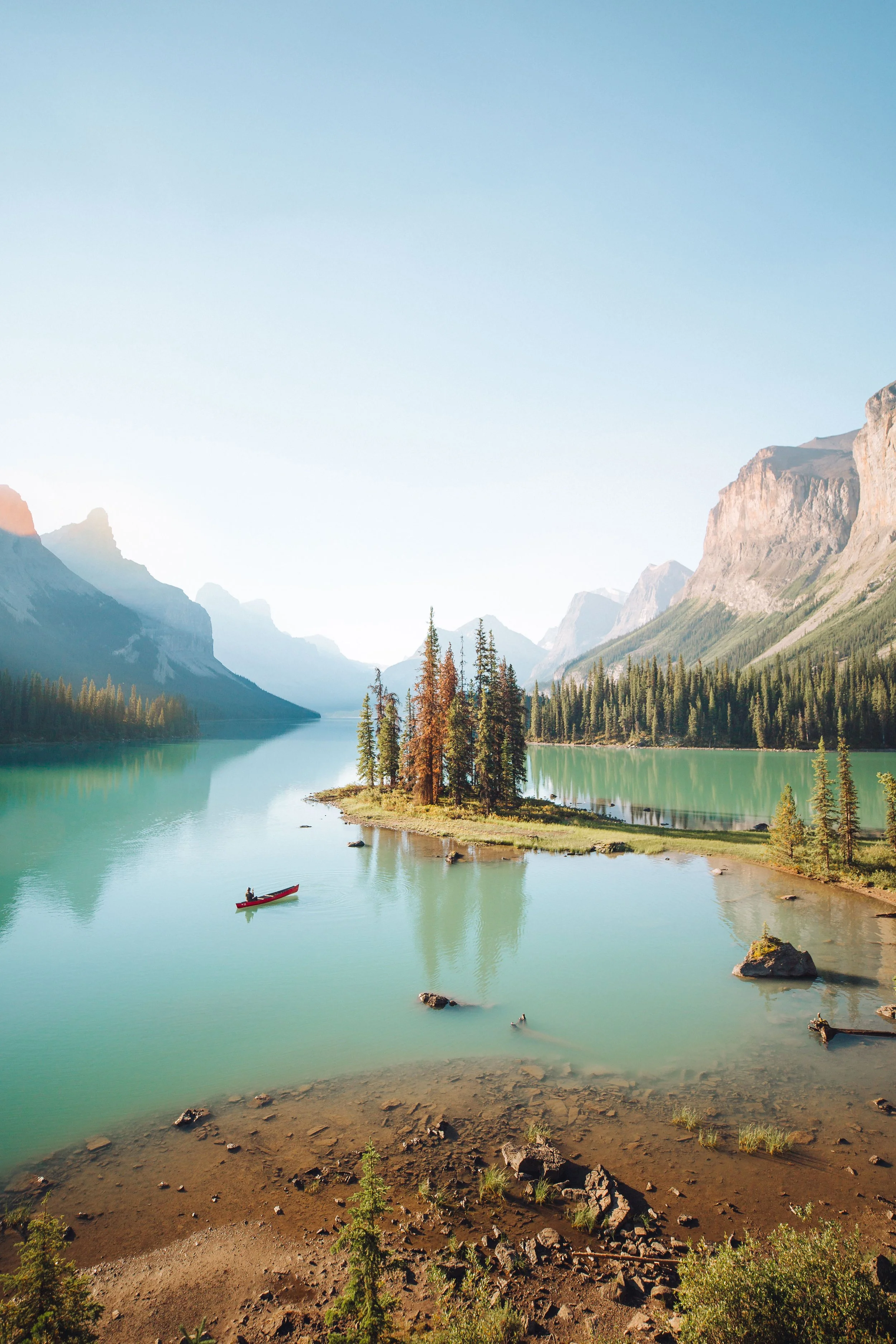 Maligne Lake Vertical.JPG