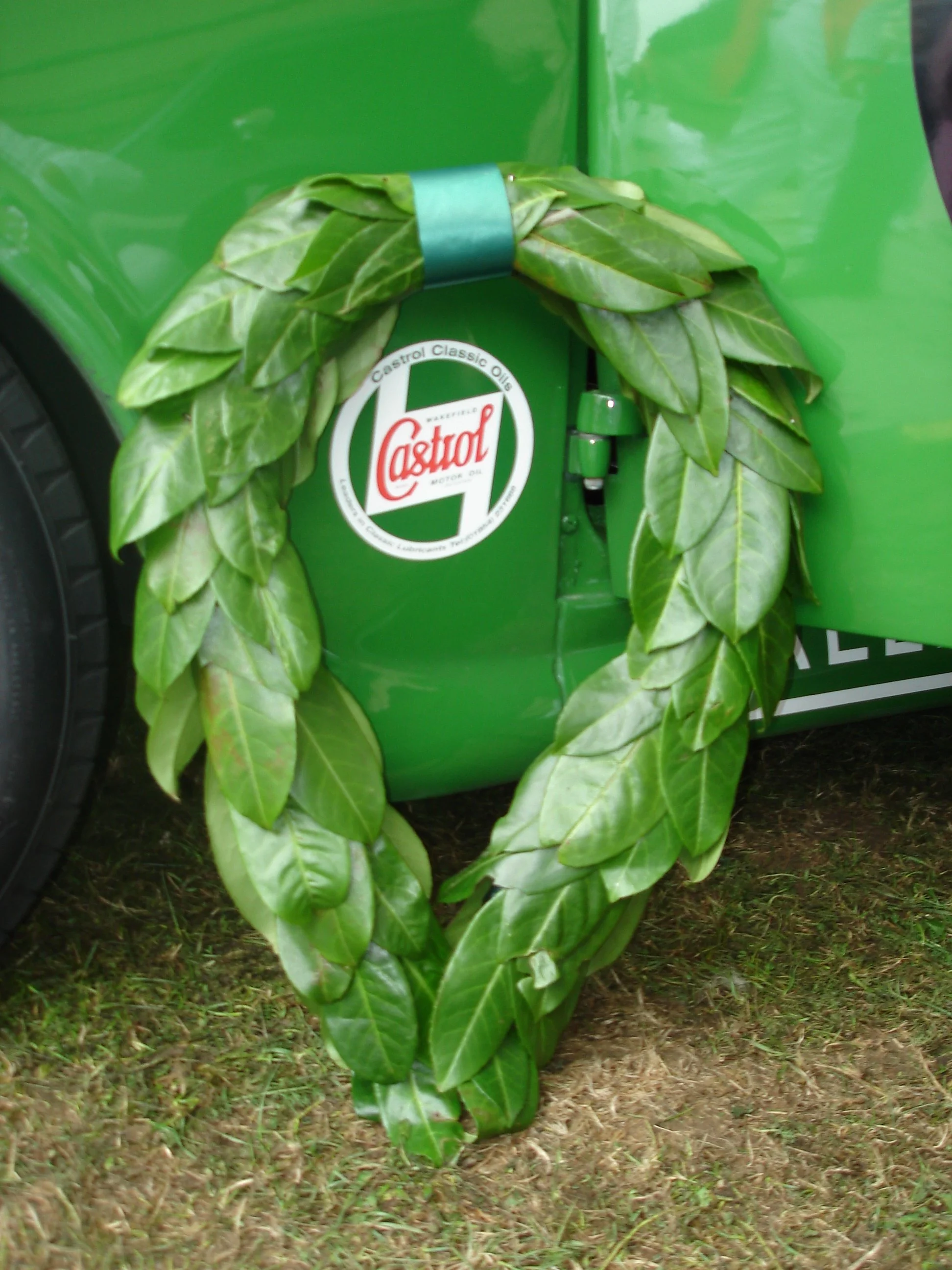 Castrol Classic Garland.JPG