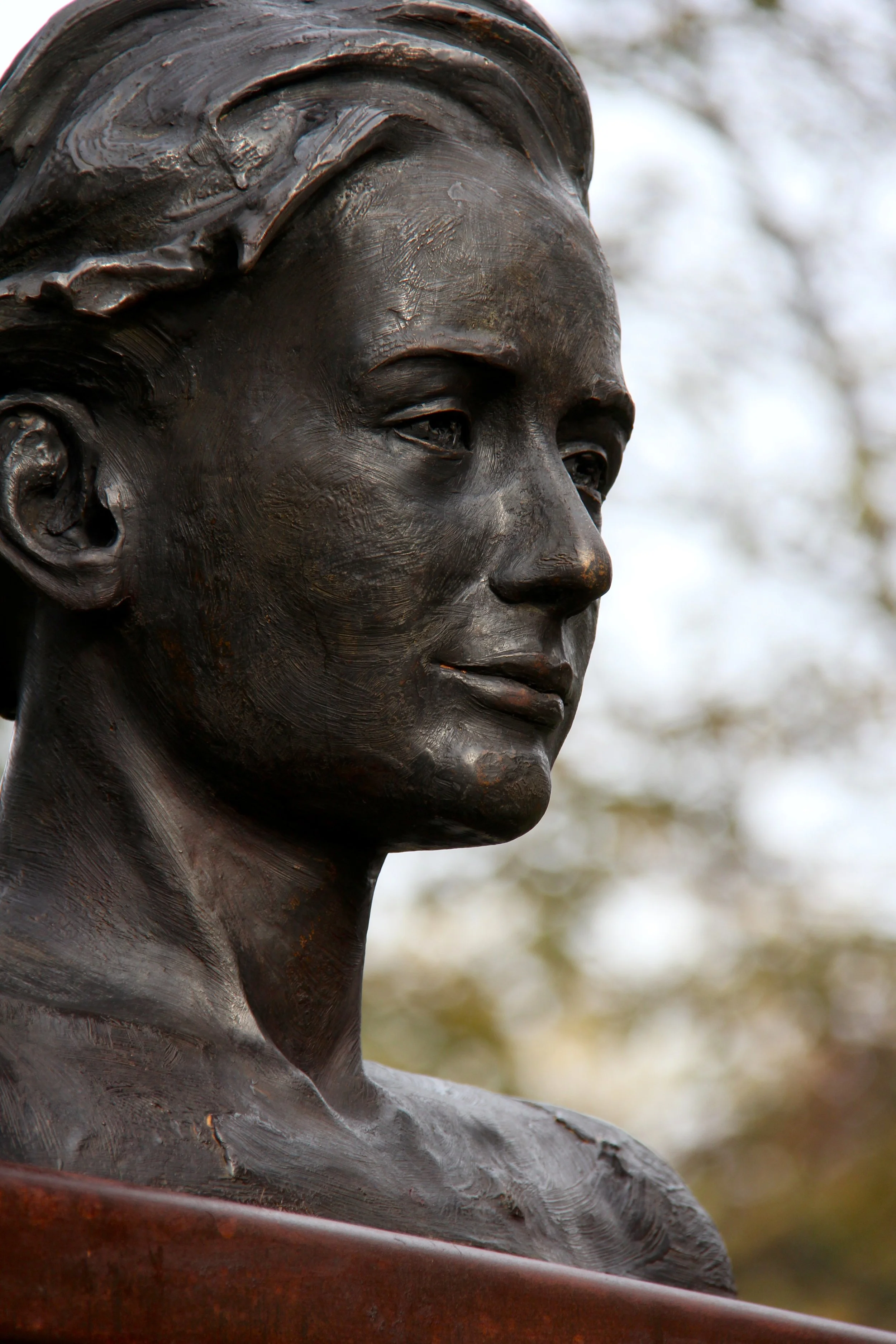 Generations sculpture Burlington Royal Botanical Gardens