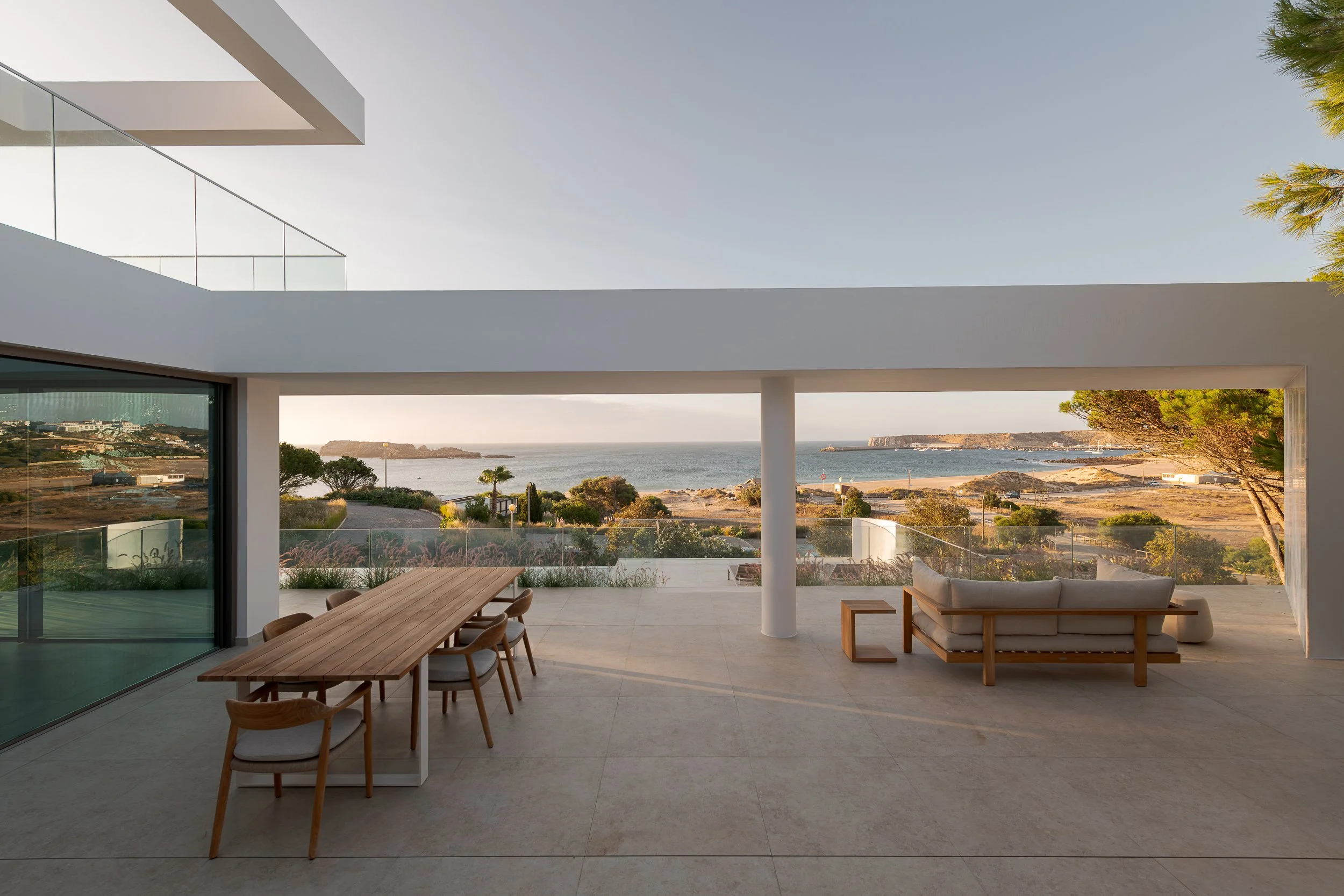 SOH Villa_Image3_RicardoOliveiraAlves_Publicity Photo.jpg