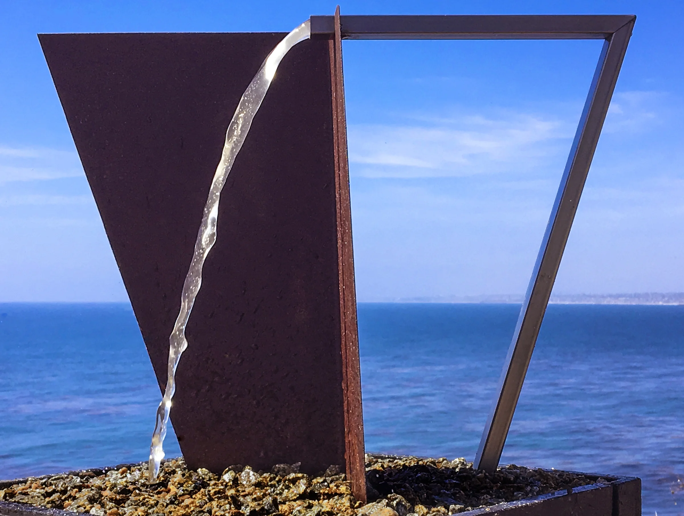 Trapezoid-C-Modfountain-fountain-sculpures-losangeles.jpg