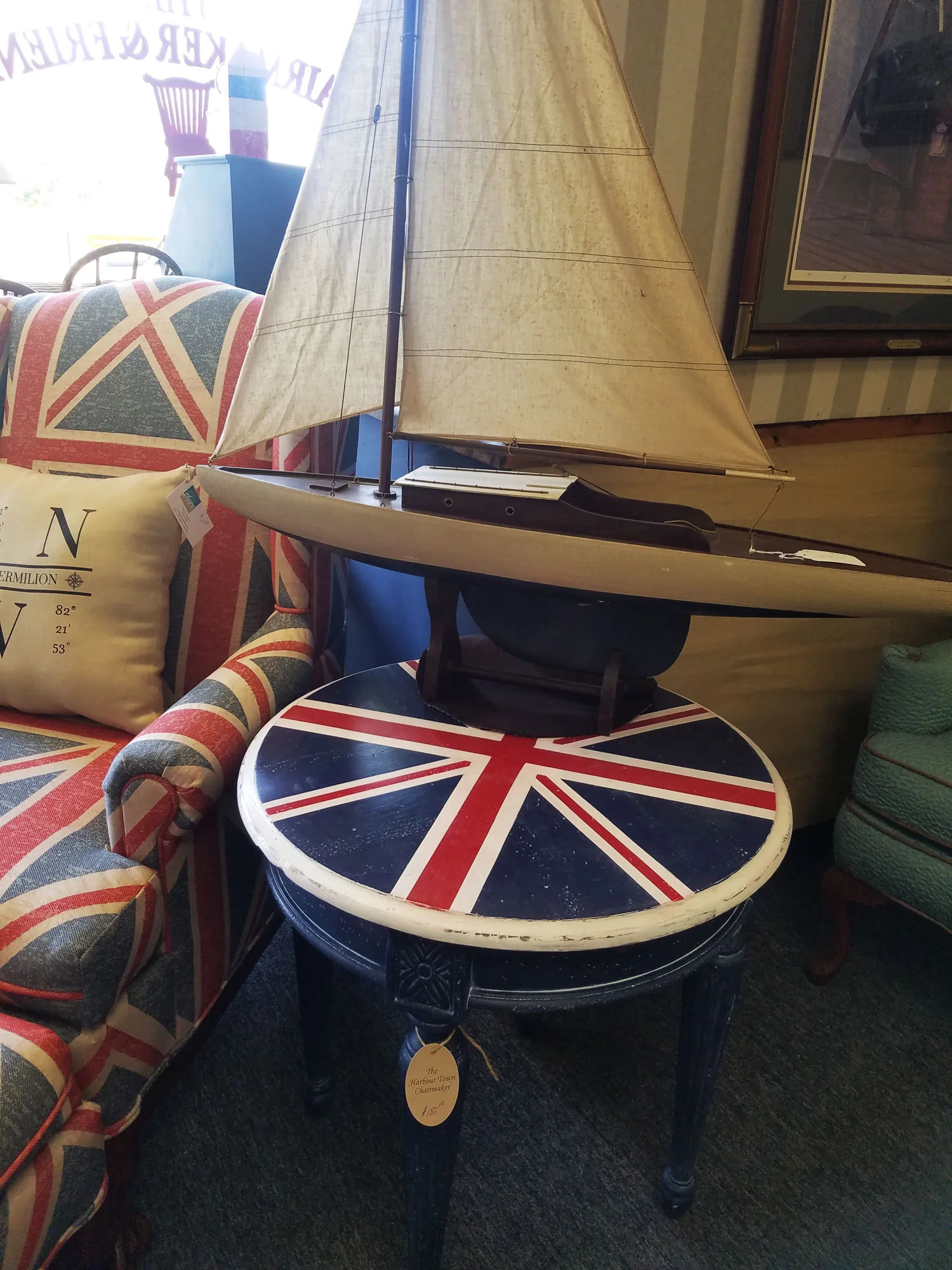 Union_Jack_And_Chair.jpg