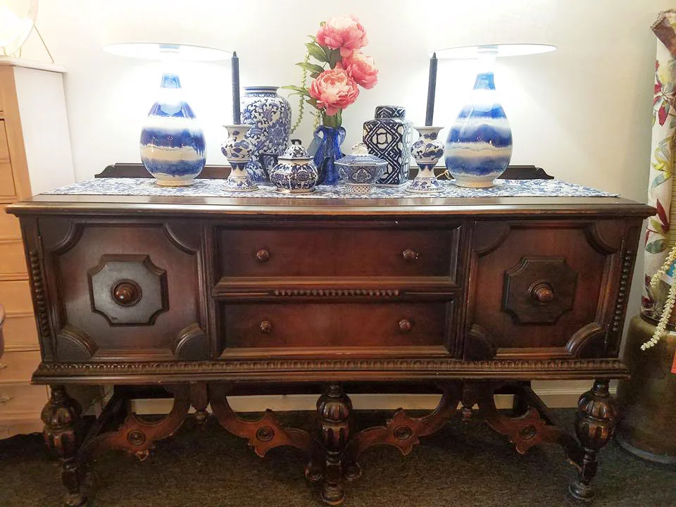 Buffet and Tea Set