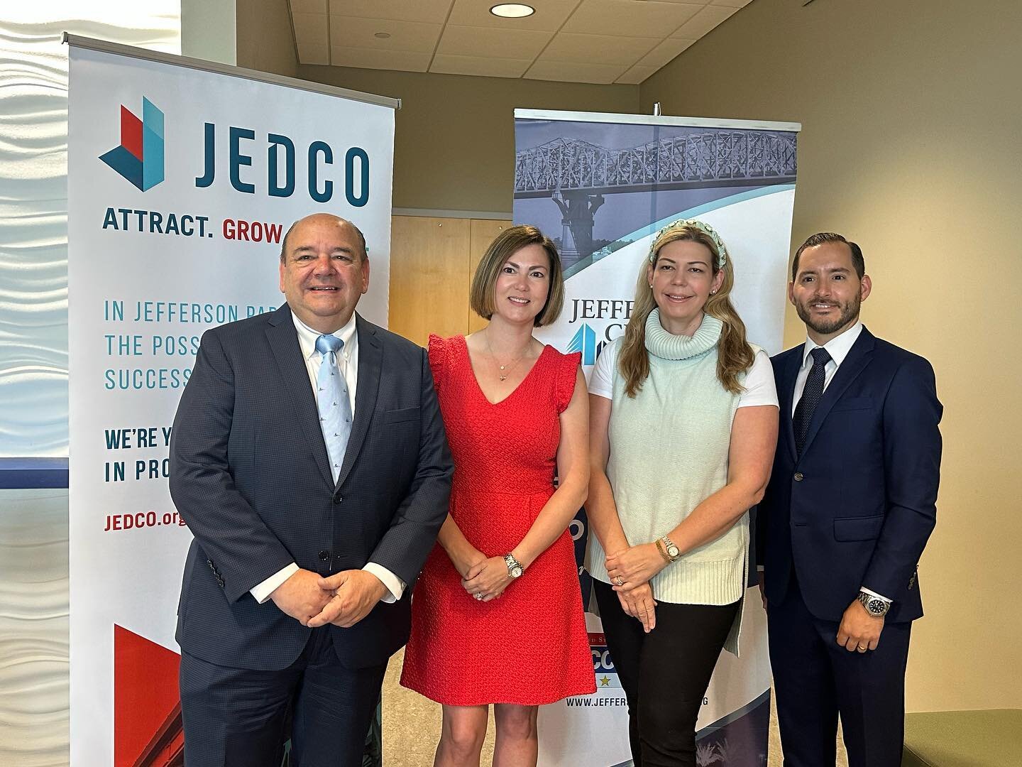 This morning, Greg Buisson moderated a panel with Outfront, Deep Fried and MLCworks discussing marketing, advertising and branding, hosted by JEDCO and the Jefferson Chamber. Thank you to both of these organizations for hosting such an informative ev