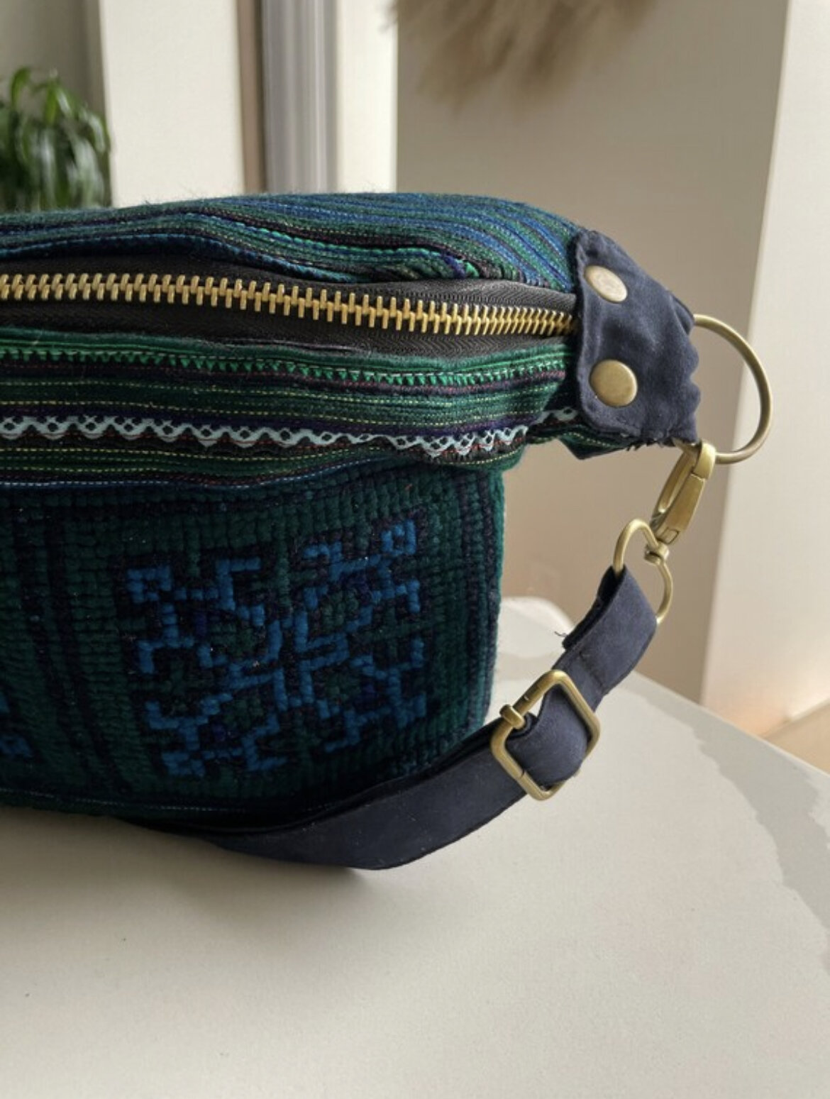 6FFAB0DA-20D1-4C2E-B5B4-525BFD2F996D