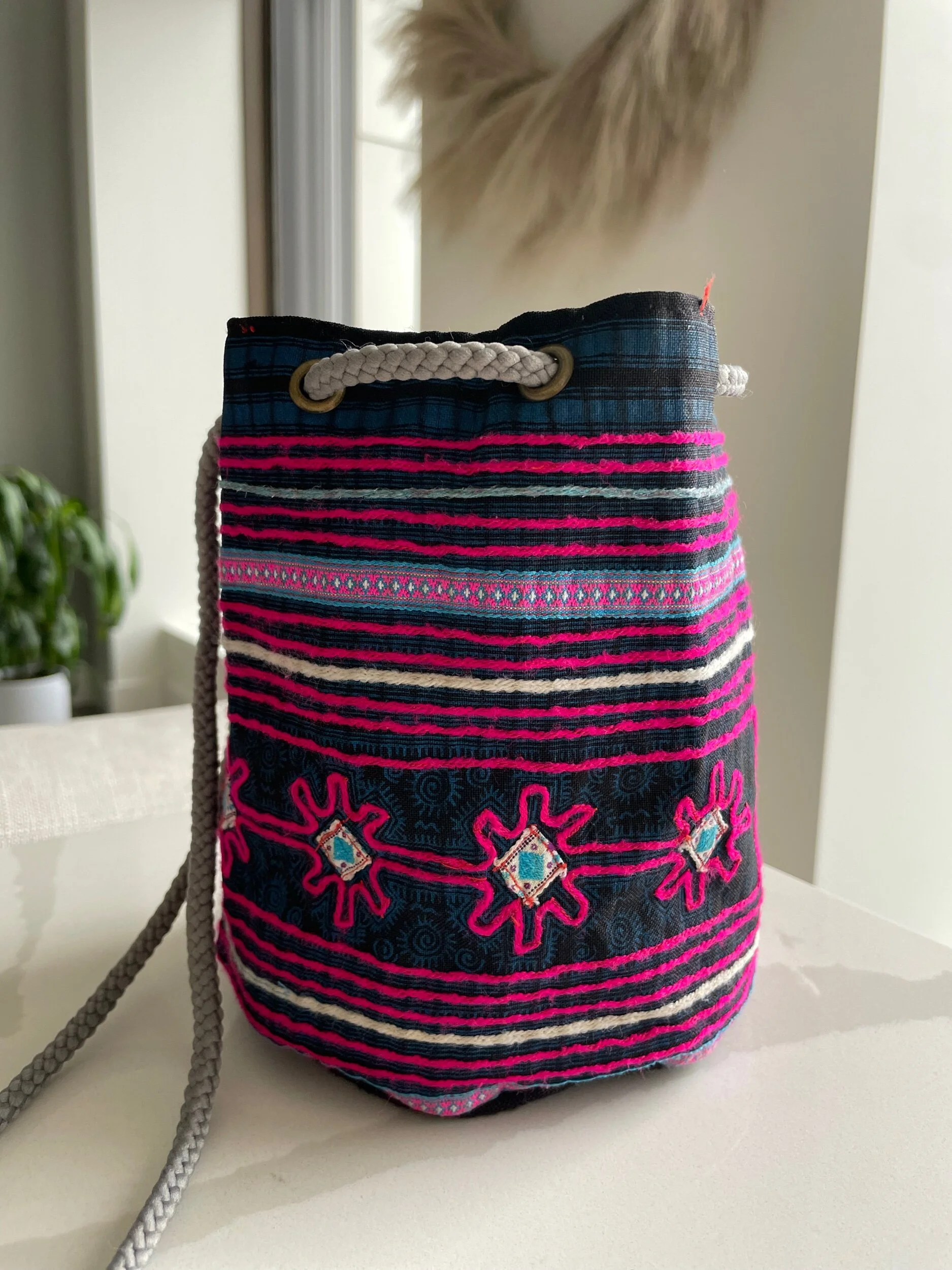 F9505C41-B06B-474C-A063-C4D8D5B068D6