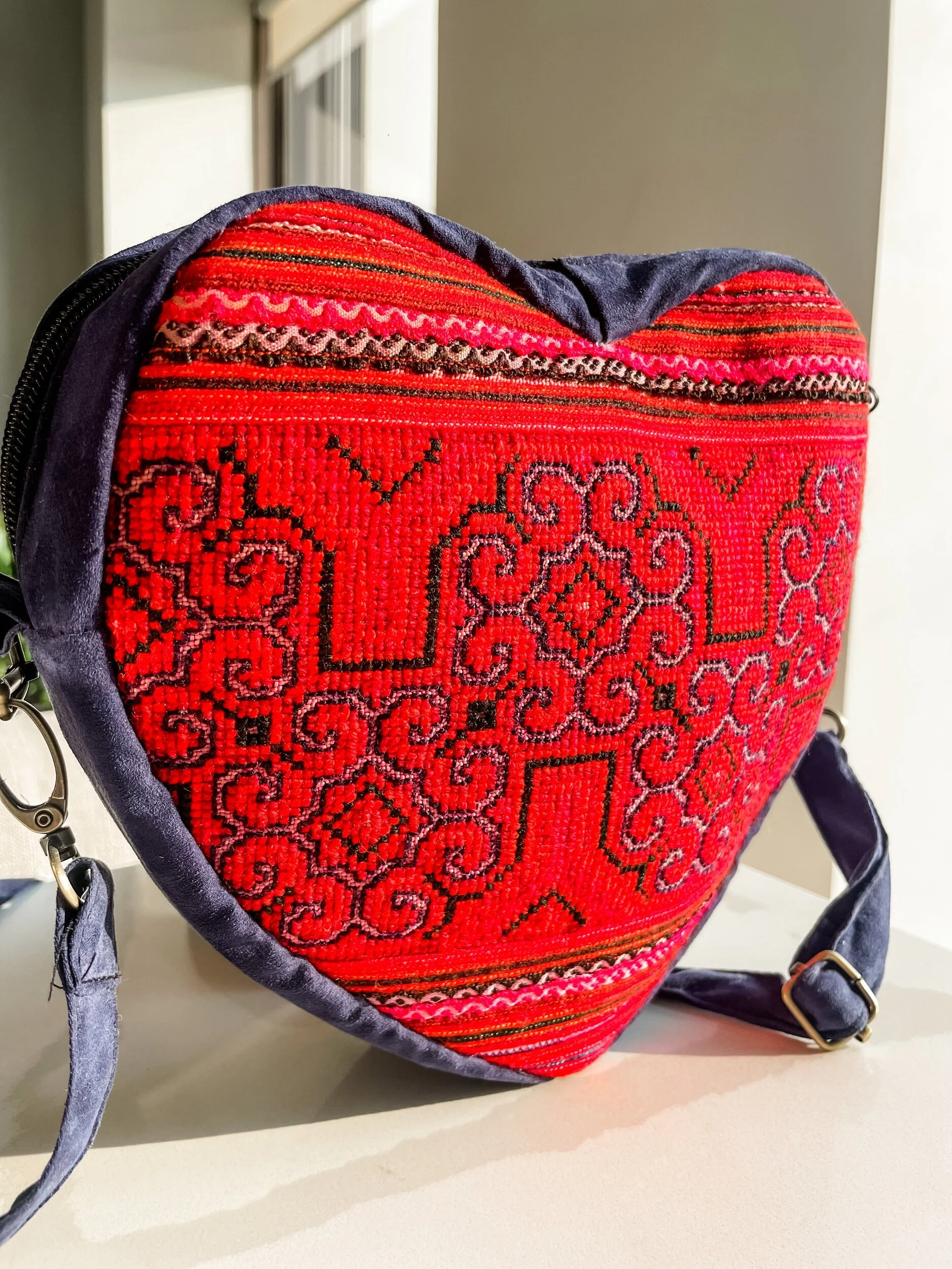 4116220E-D42E-4A33-B147-D782A2F953CD