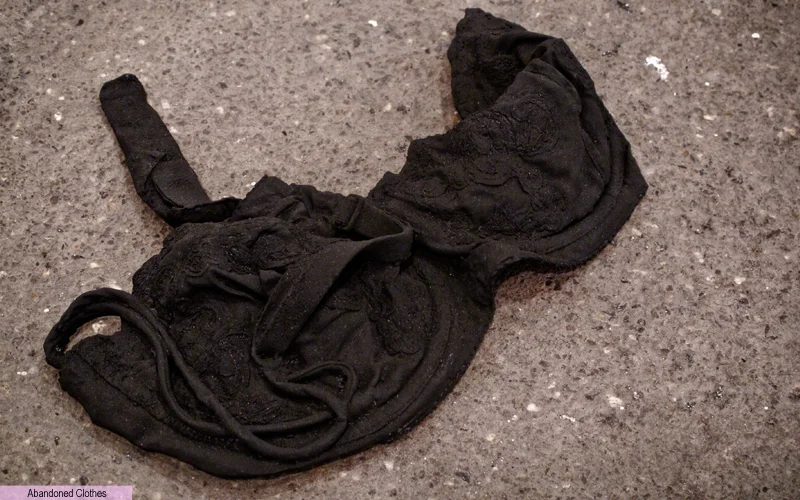 abandoned-clothes3.jpg