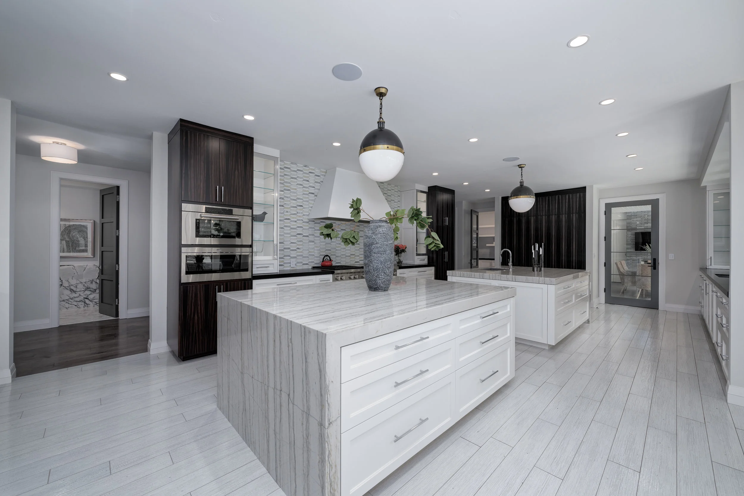 15_kitchen from window.jpg