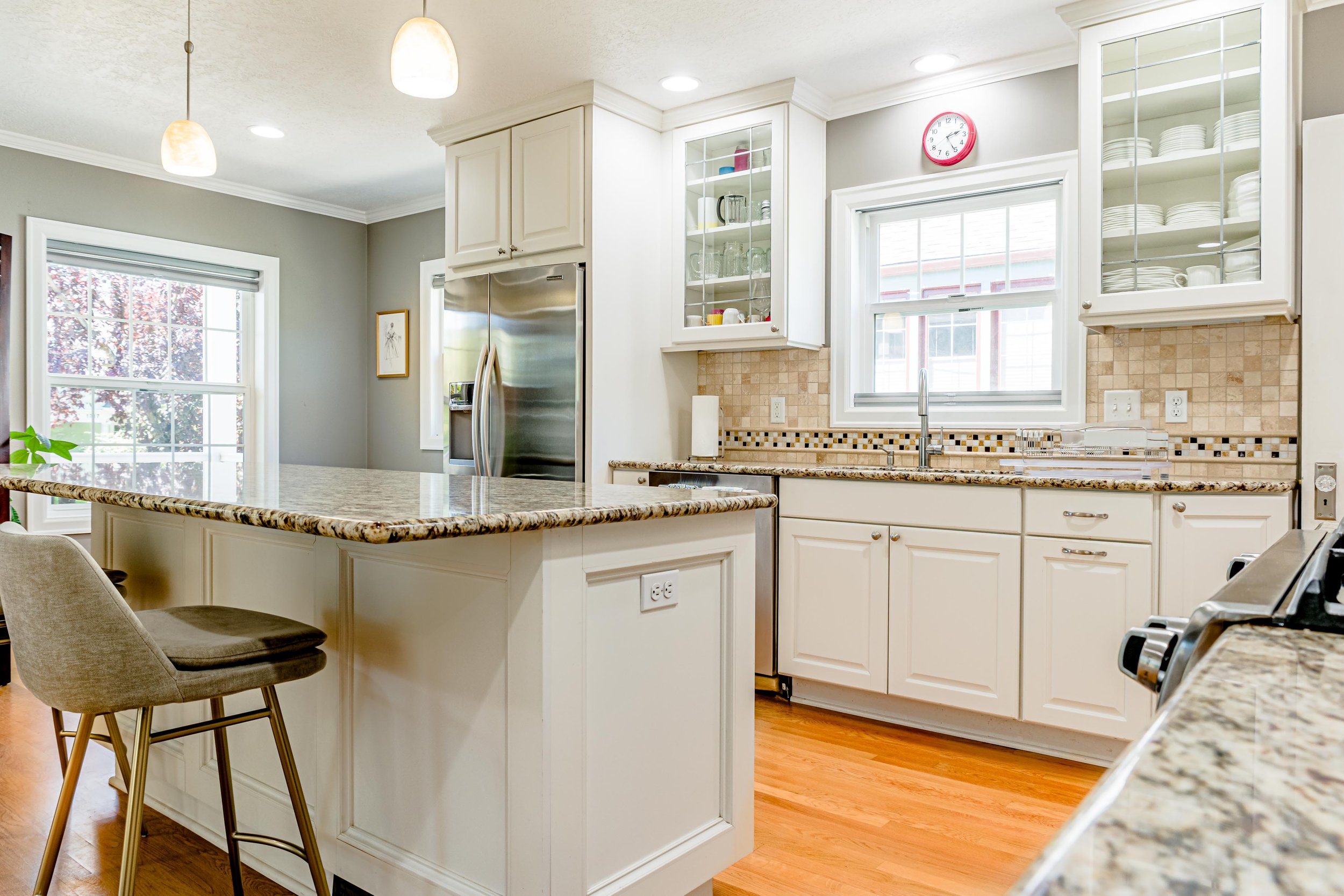 1723 SE 21st Image 012 by Bright Home Photography.jpg