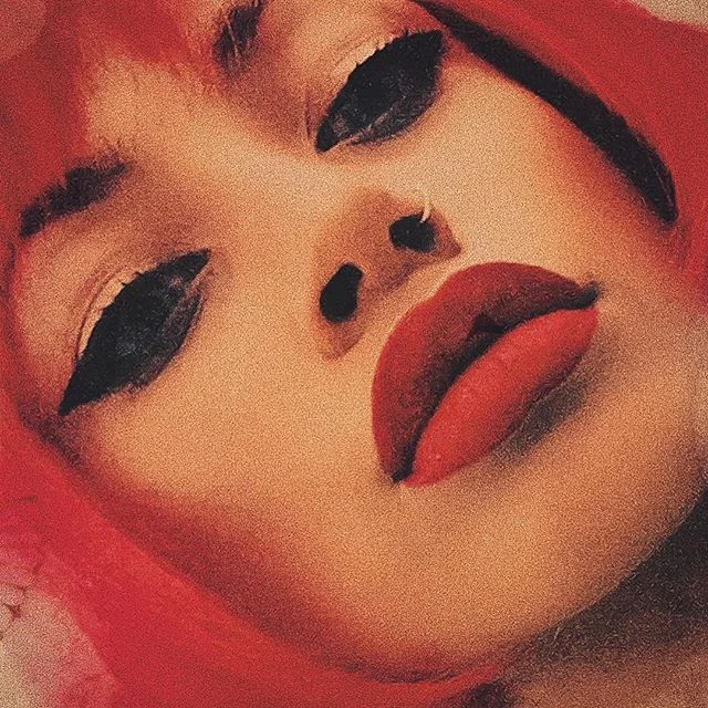 My nostrils are shaped like avocados. That is all. *retreats back to sacred offline time* (brb soon, lysm) 🥑
p.s - so many new followers! hi loves, nice to meet you all! 🌹