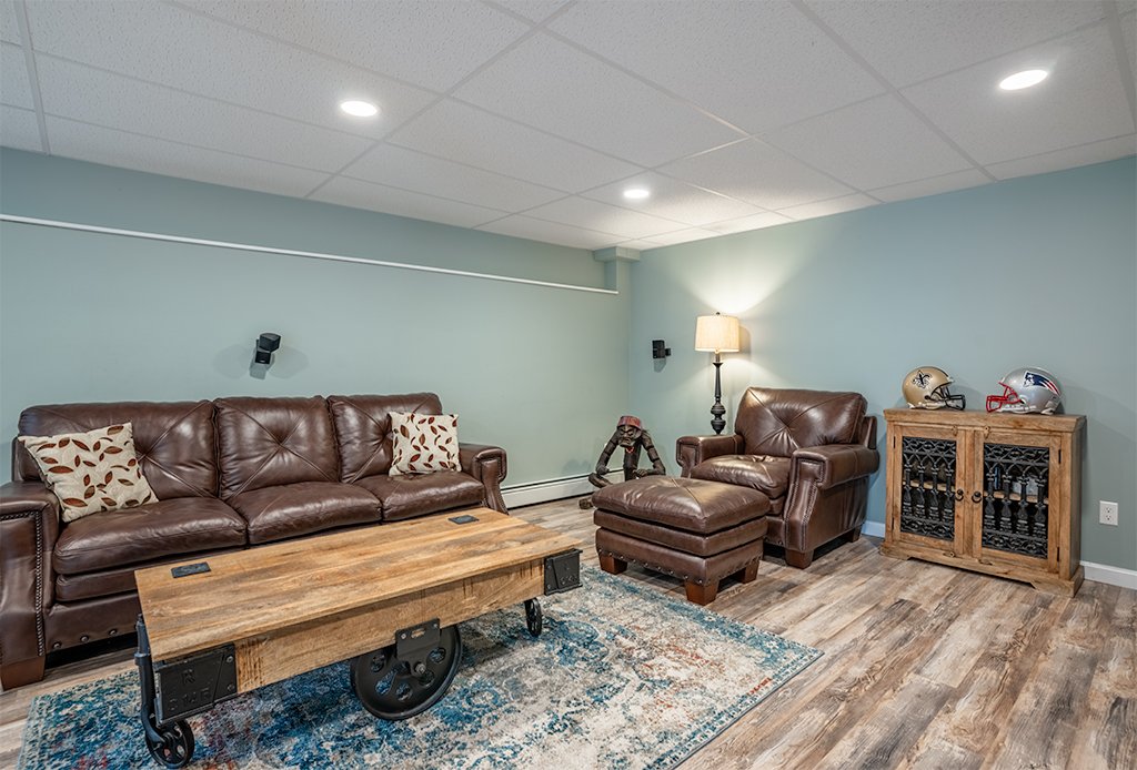 36 - Beautifully Finished Walk-out Basement with Recessed Lighting.jpg