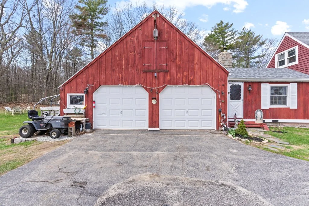 02-3-eagles-nest-garage.jpg