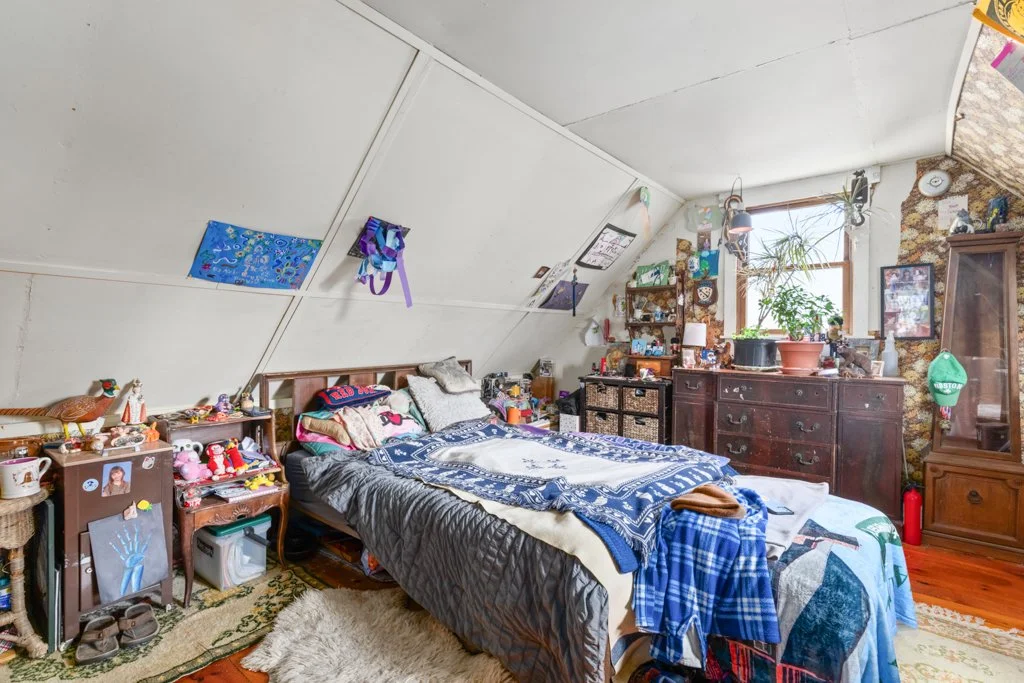 11-3-eagles-nest-bedroom-second-floor-2.jpg