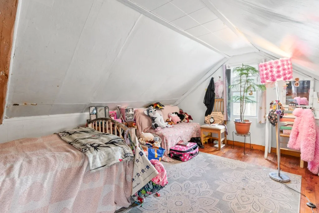 13-3-eagles-nest-bedroom-second-floor-4.jpg