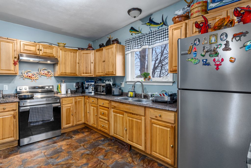 03-Unit1-Kitchen.jpg