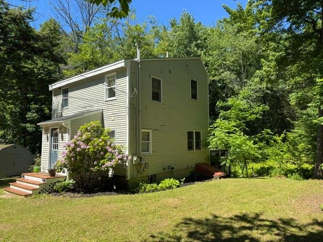 01-37-pleasant-valley-road-cumberland-me-exterior-front.jpg