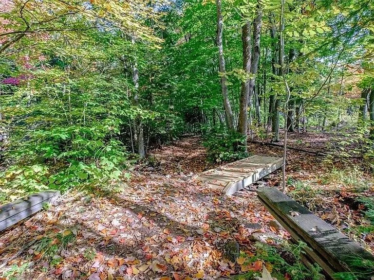 37-37-pleasant-valley-road-cumberland-me-wooded-acreage.jpg