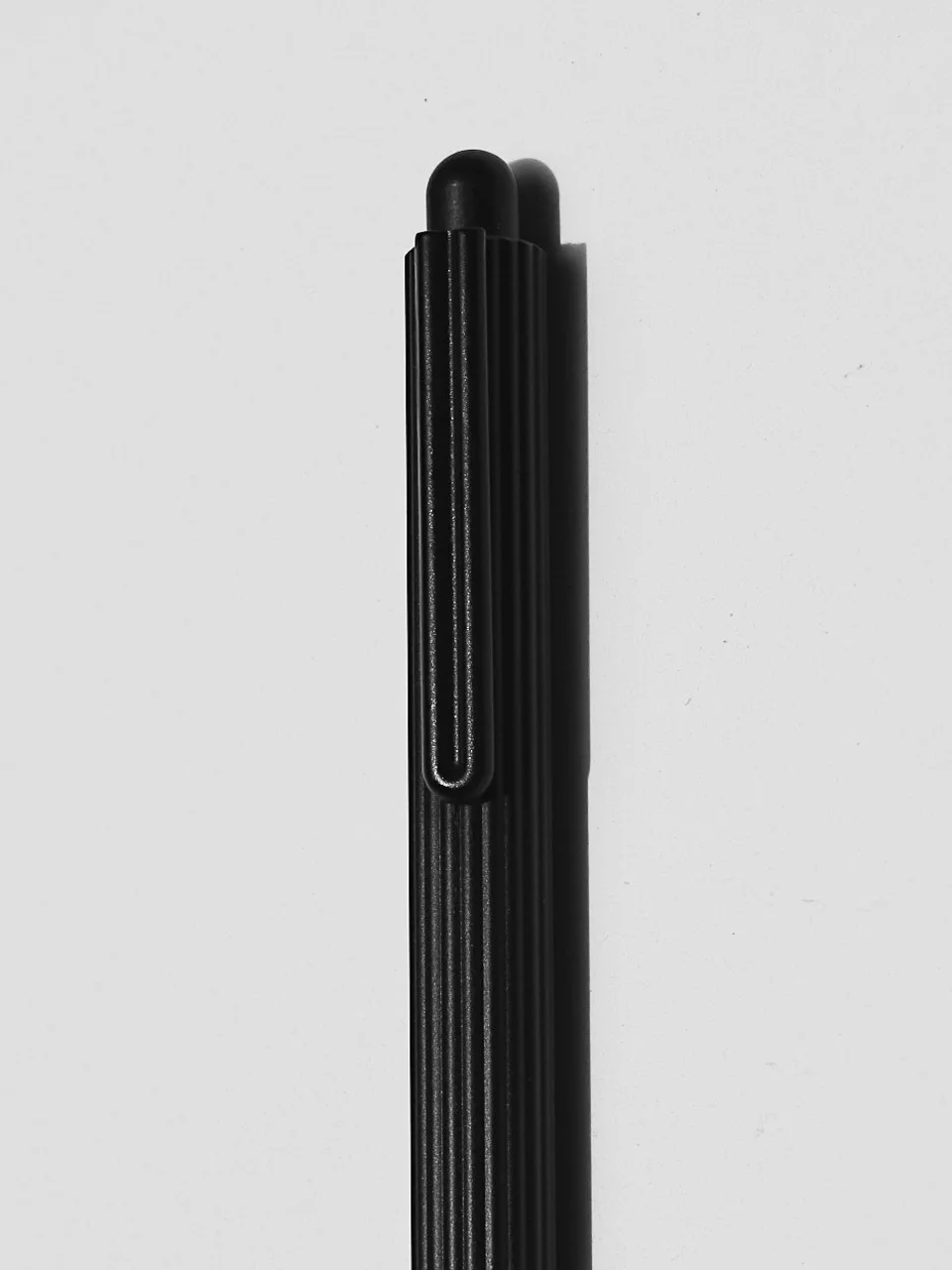 profil negra lap crop clip.jpg