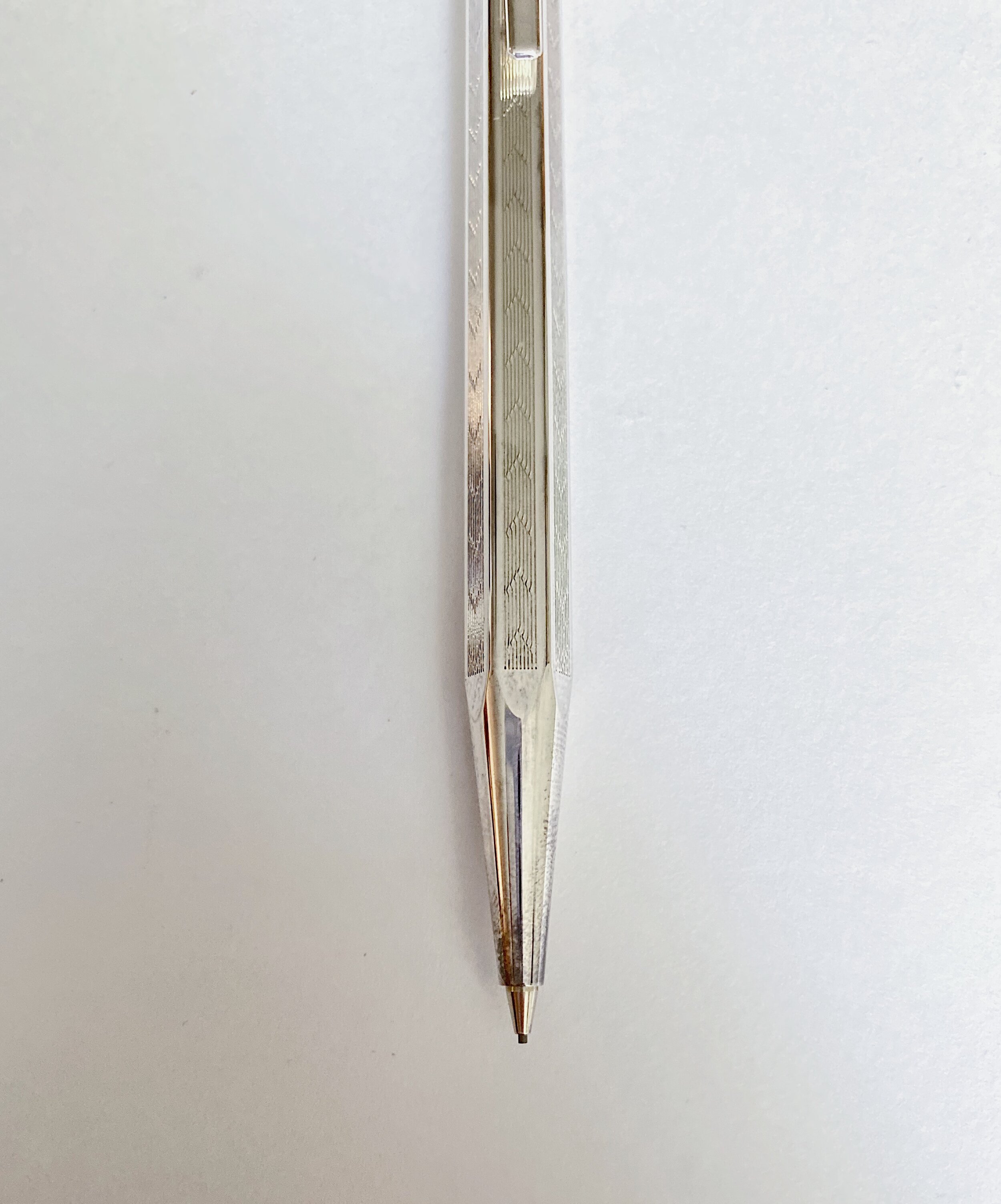 CARAN D'ACHE® Cd 0004.295 Ecridor chevron plata y rodio lapicero