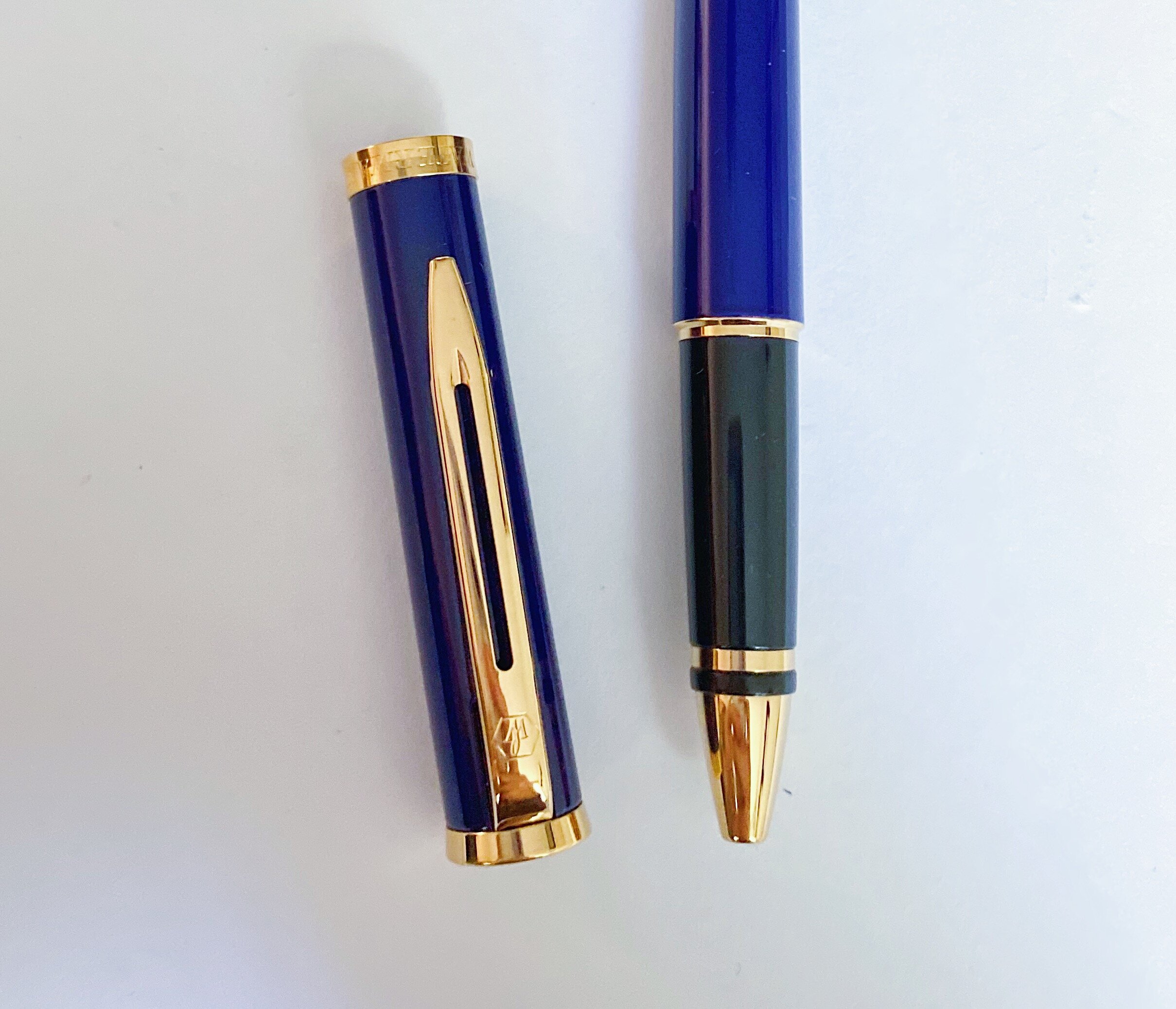 Waterman® 10166 preface laque azul roller ball