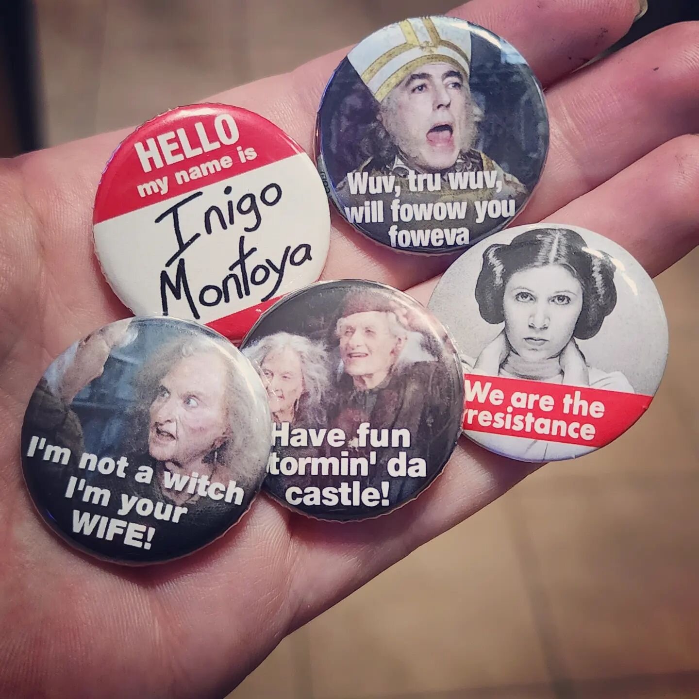 Rad buttons 

#mawage #mowageiswhatbringsustogethertoday #imnotawitchimyourwife #hellomynameisinigomontoyayoukilledmyfatherpreparetodie #indigomontoya #princessbride #rebel #princessleia
