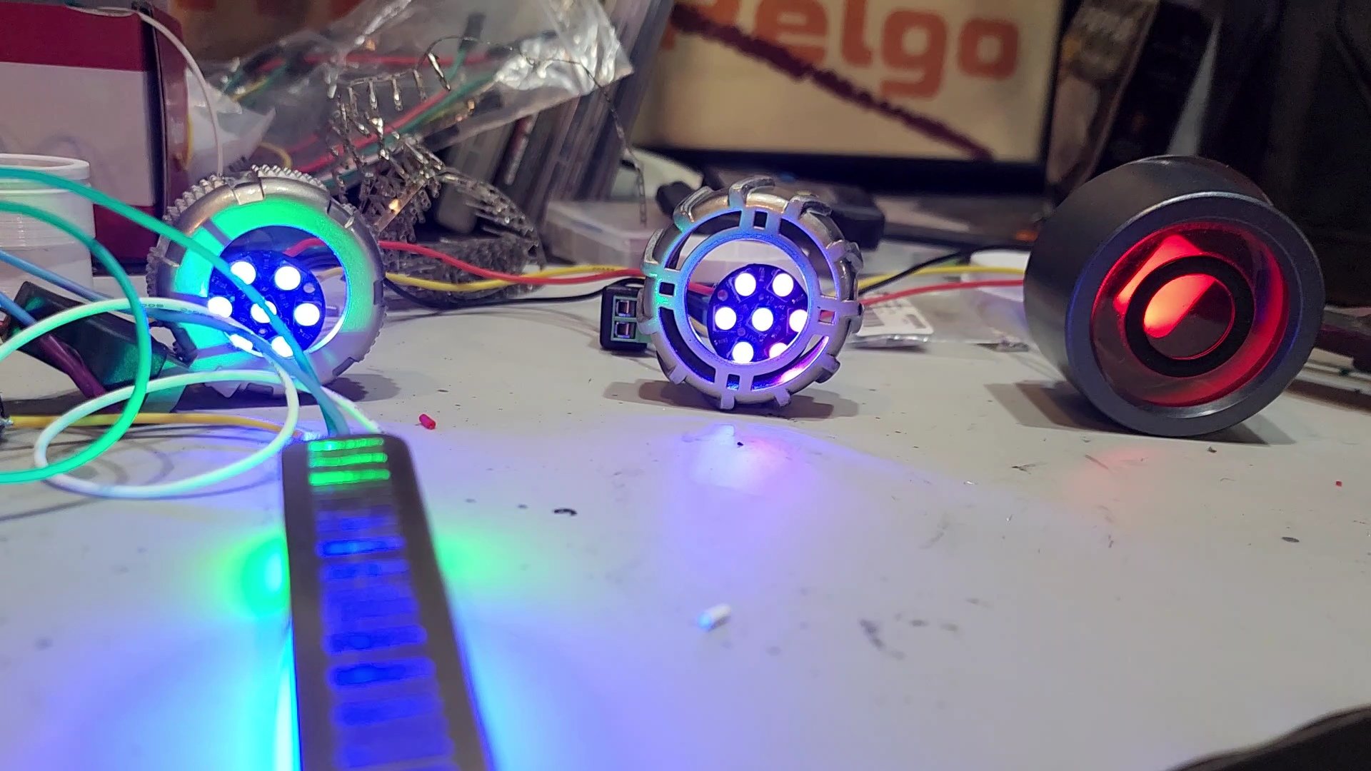 CHOMPER neopixel eyes