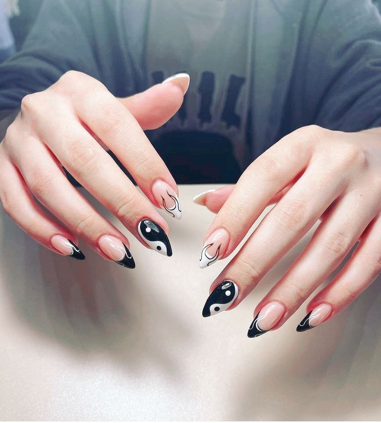 Finding harmony in the good and the bad 🖤🤍

Nails by @cc.claws