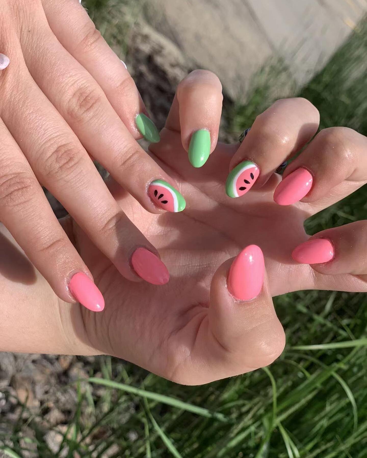 Watermelon sugar 🍉✨😎

#yegnails #sherwoodparknails #shpknails #nails