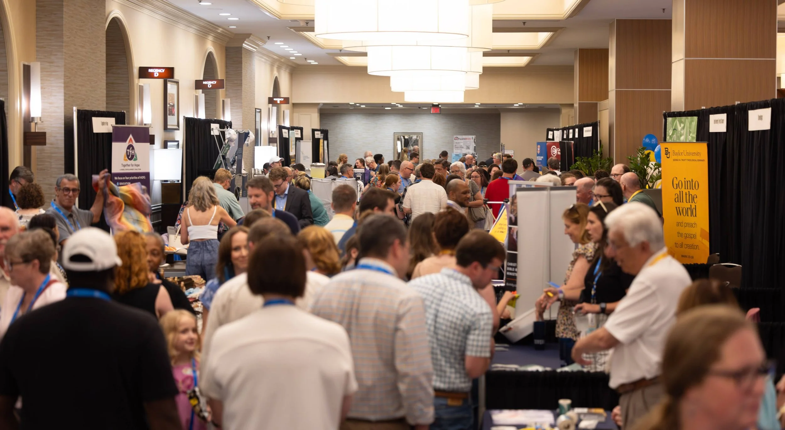 Opening Party-20.jpg