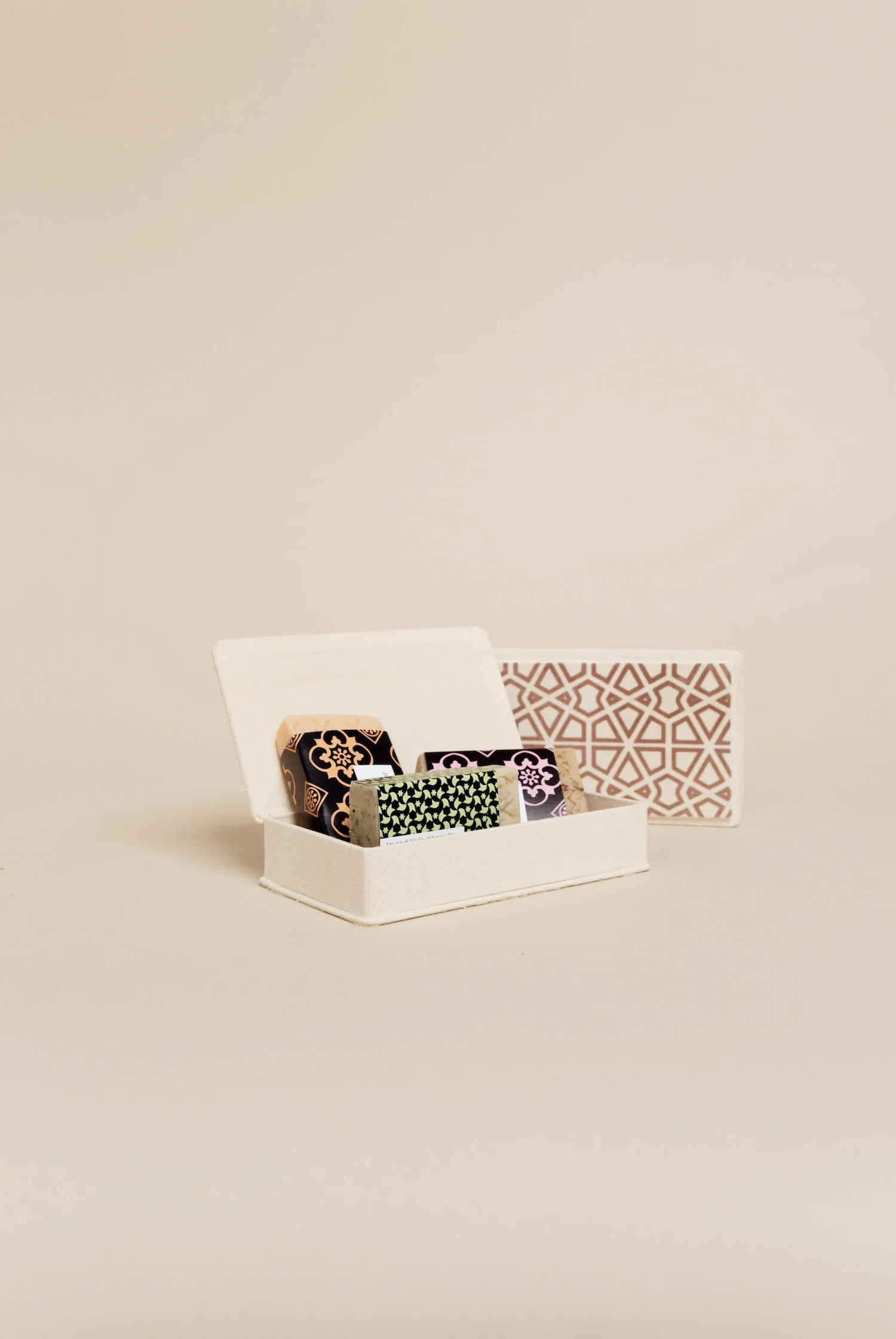 Coffret coton 3 savons : Fleur d’oranger / Rose / Verveine