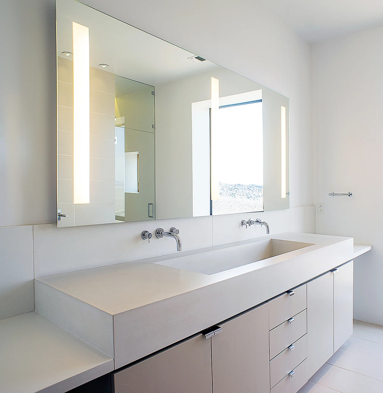 Big-Bathroom-05.jpg