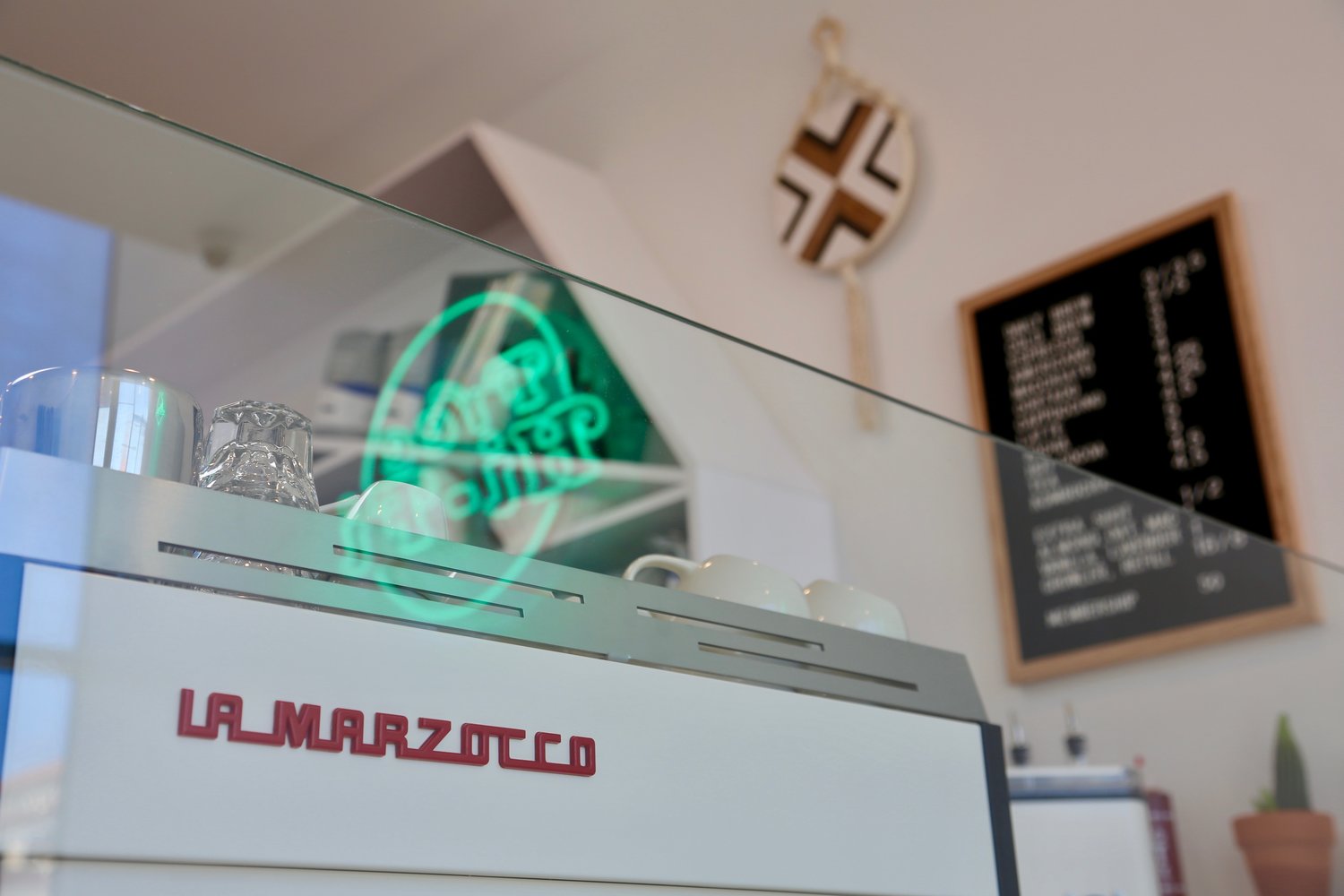 Hi-Fi_La+Marzocco+copy.jpg