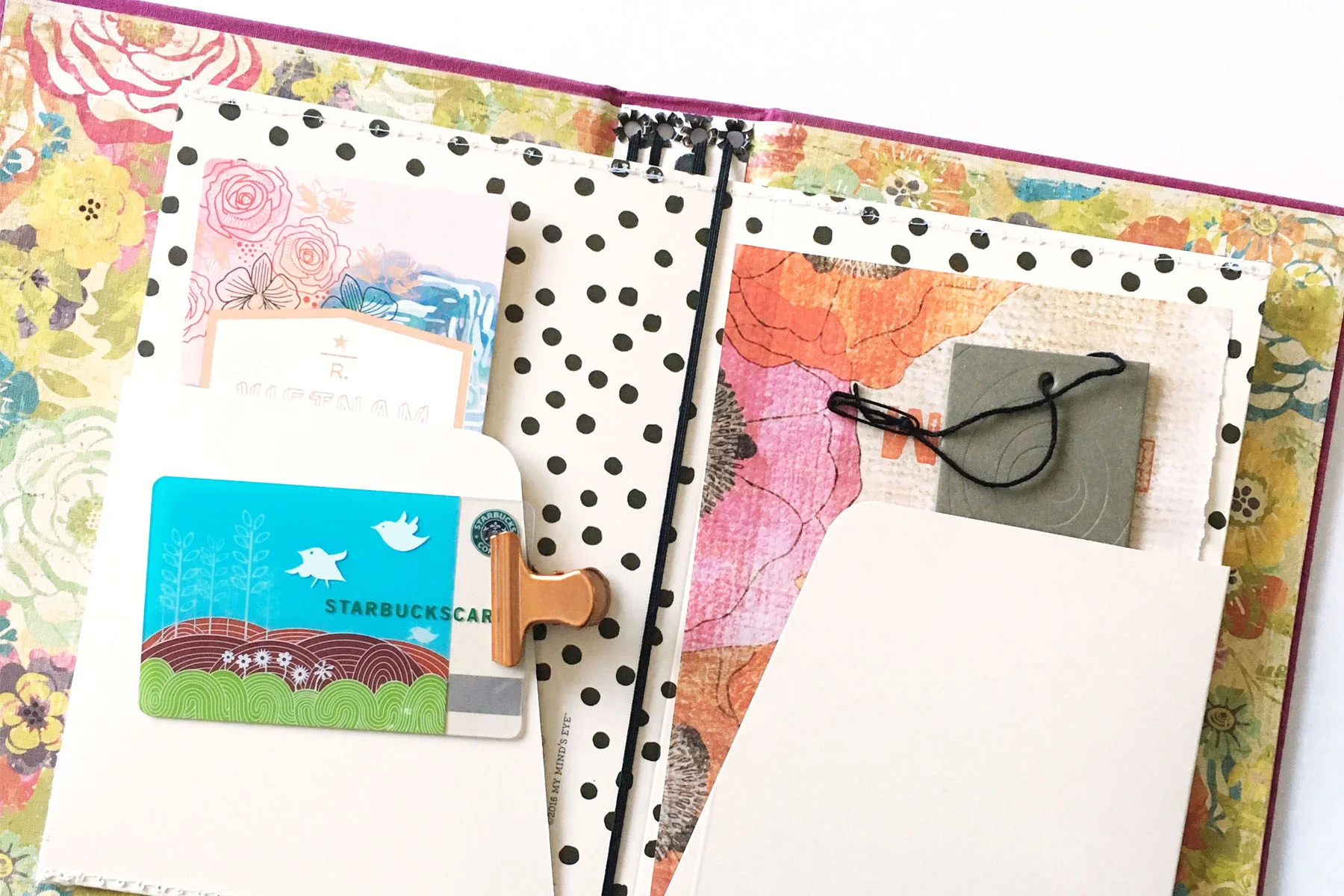 3 Reasons Why You Need Pretty Pocket Folders